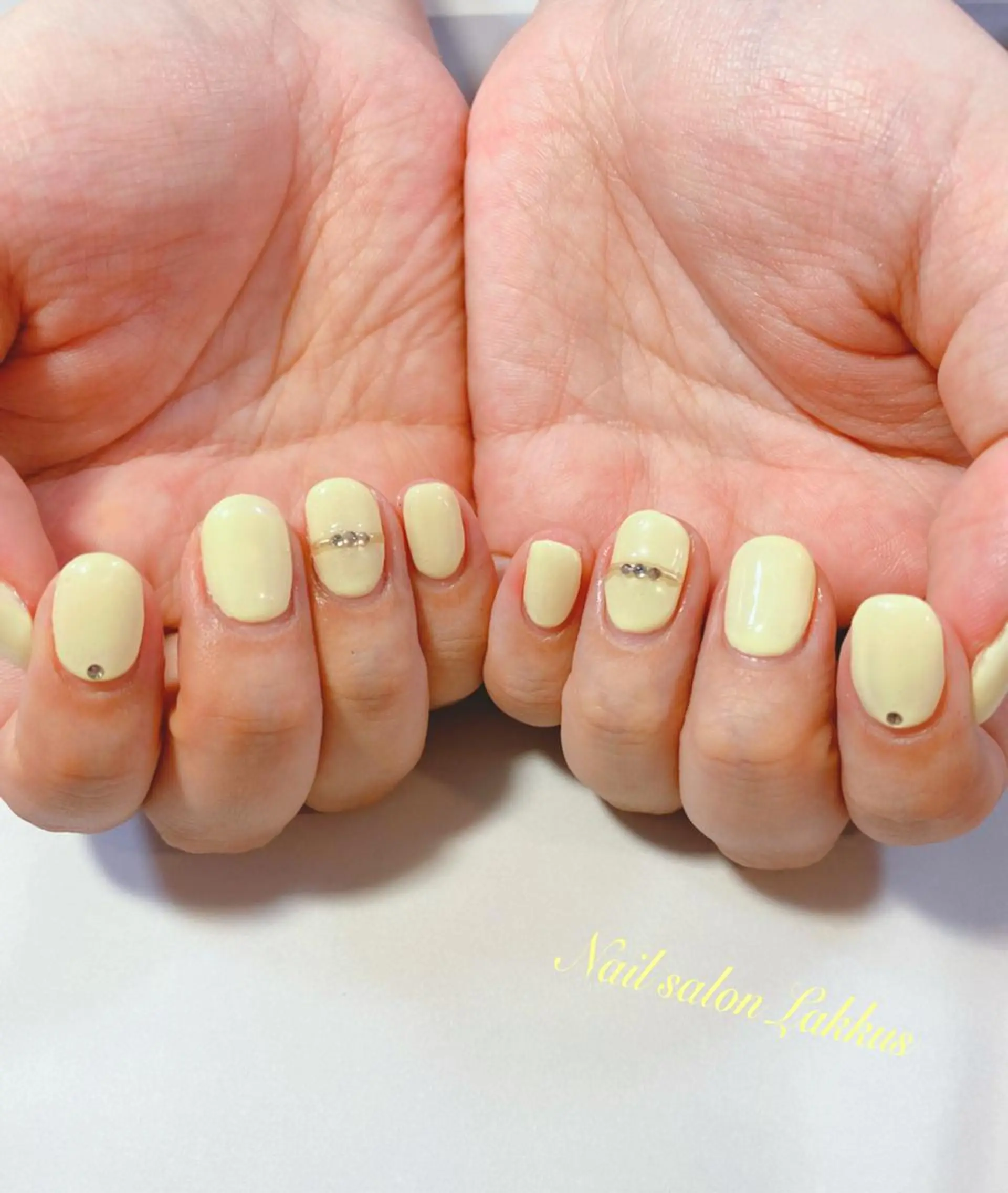 ネイル パステルネイル 黄色 Lakkus T－CHIのネイルデザイン