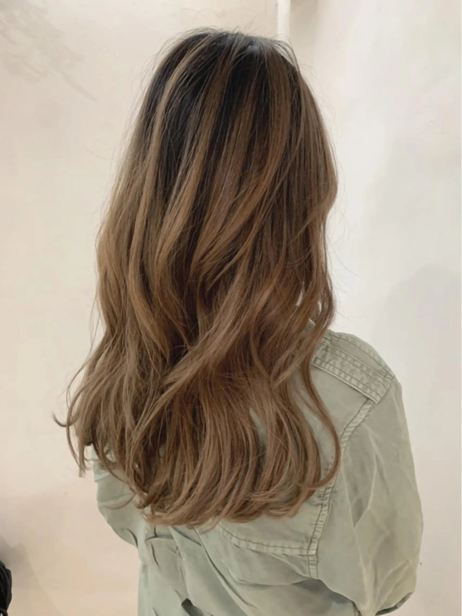 ロング カラー カット ヘアカラー トリートメント 京都大人女性ショート 徒歩1分/秋山のヘアスタイル