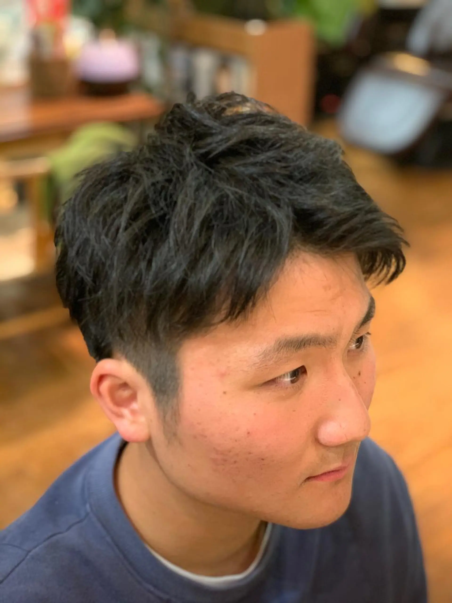 ショート メンズ アップバング ショートヘア カット特化美容師 齋藤桐のヘアスタイル