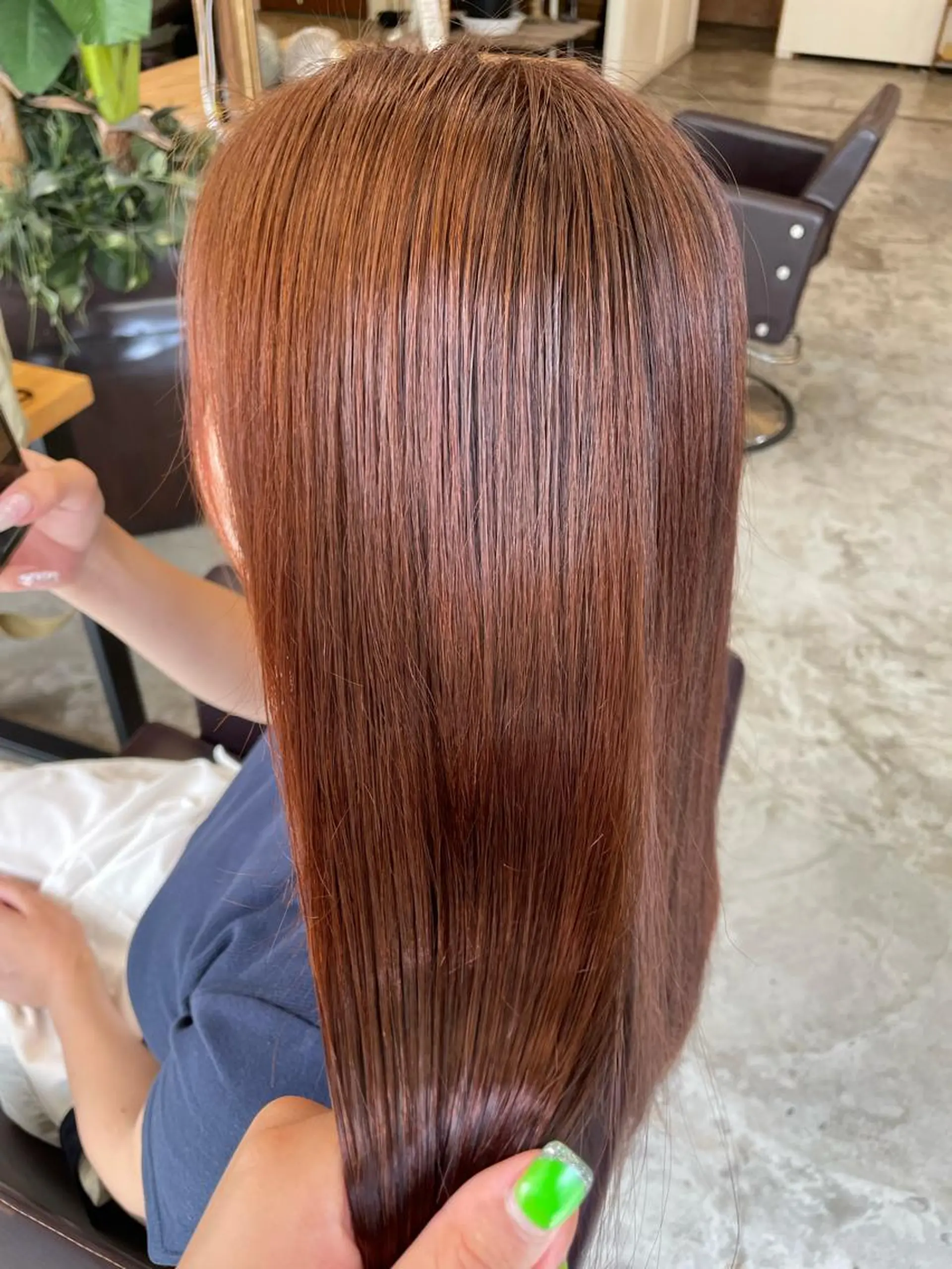 セミロング カラー 艶カラー|透明感 カラー|レイヤーのヘアスタイル