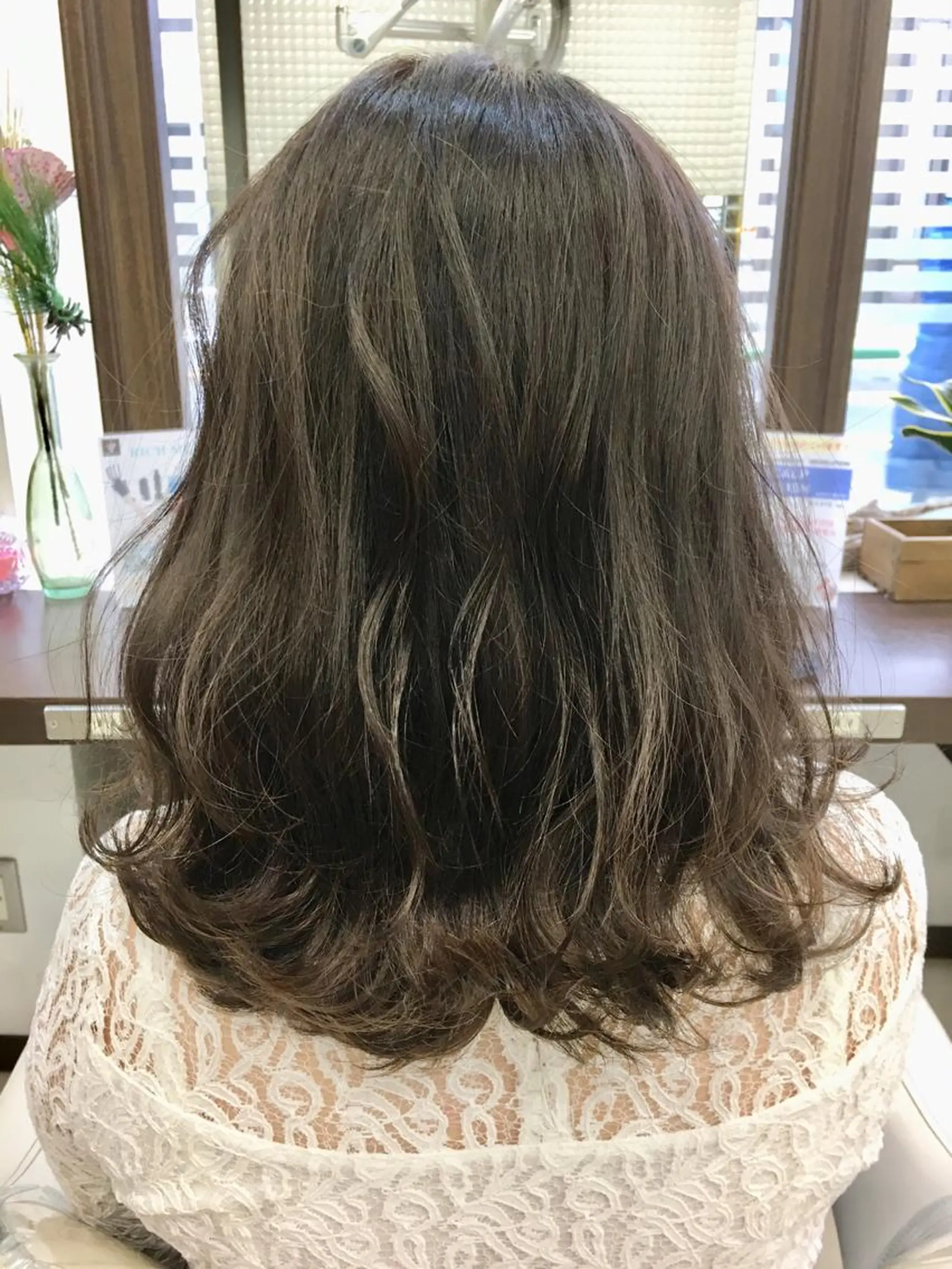 ミディアム ハイライト 寺内 紳悟のヘアスタイル