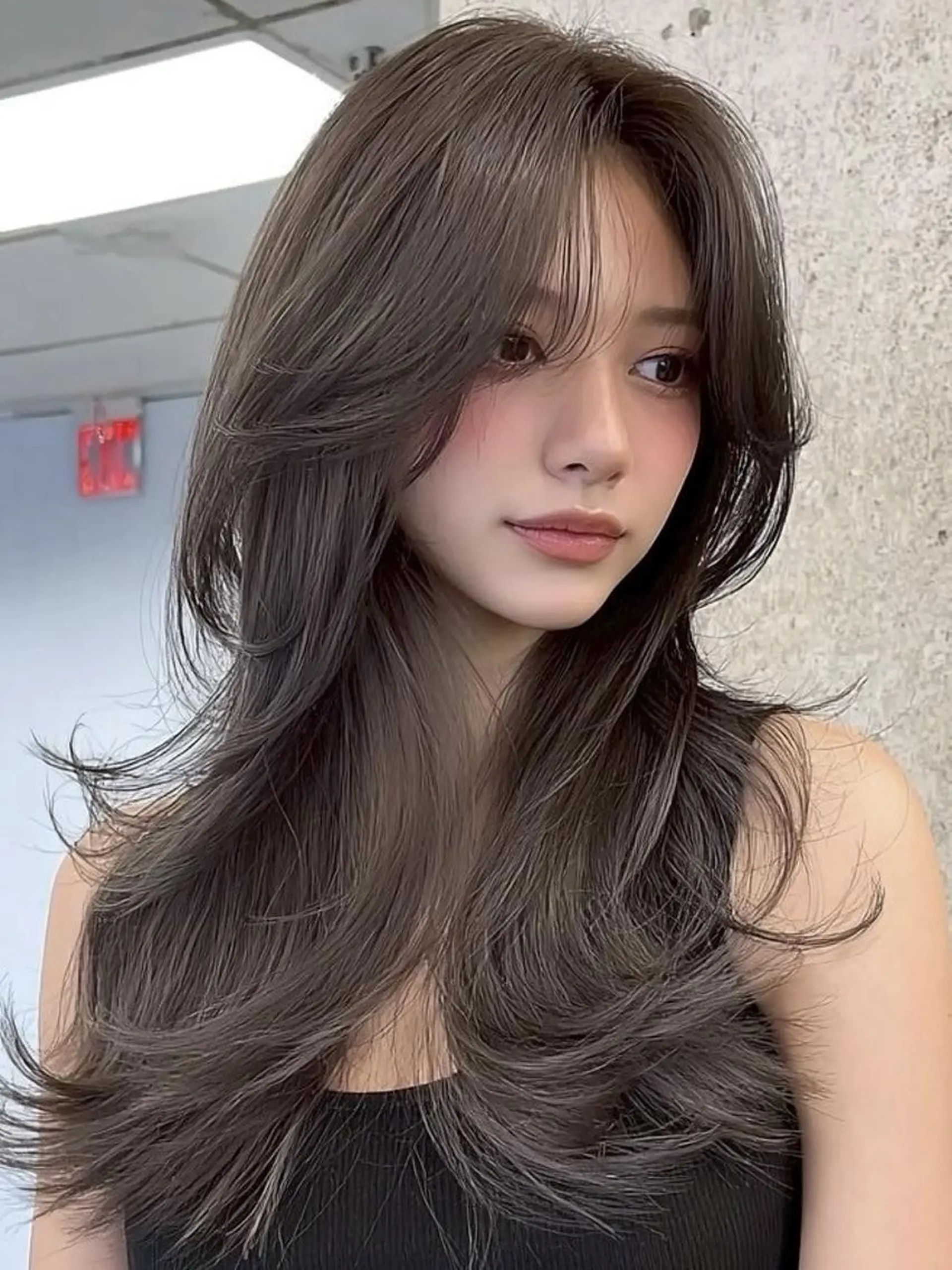 セミロング レイヤーカット ヘアカラー MARIN /天王寺 🤍のヘアスタイル