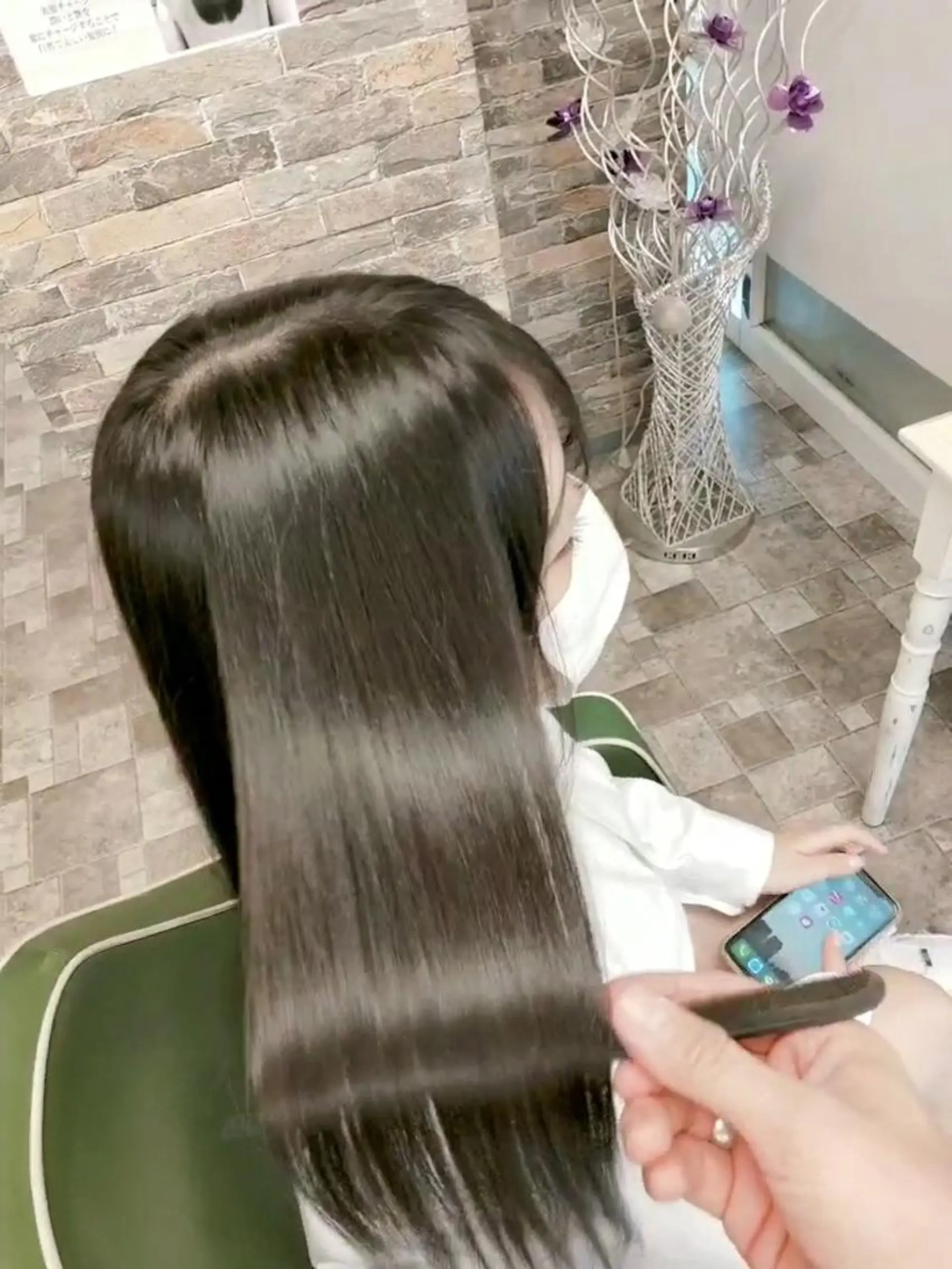 ロング 顔周りカット 髪質改善 ロング 小顔カット トリートメント デザインカラー 髪質改善Lilithのその他イメージ