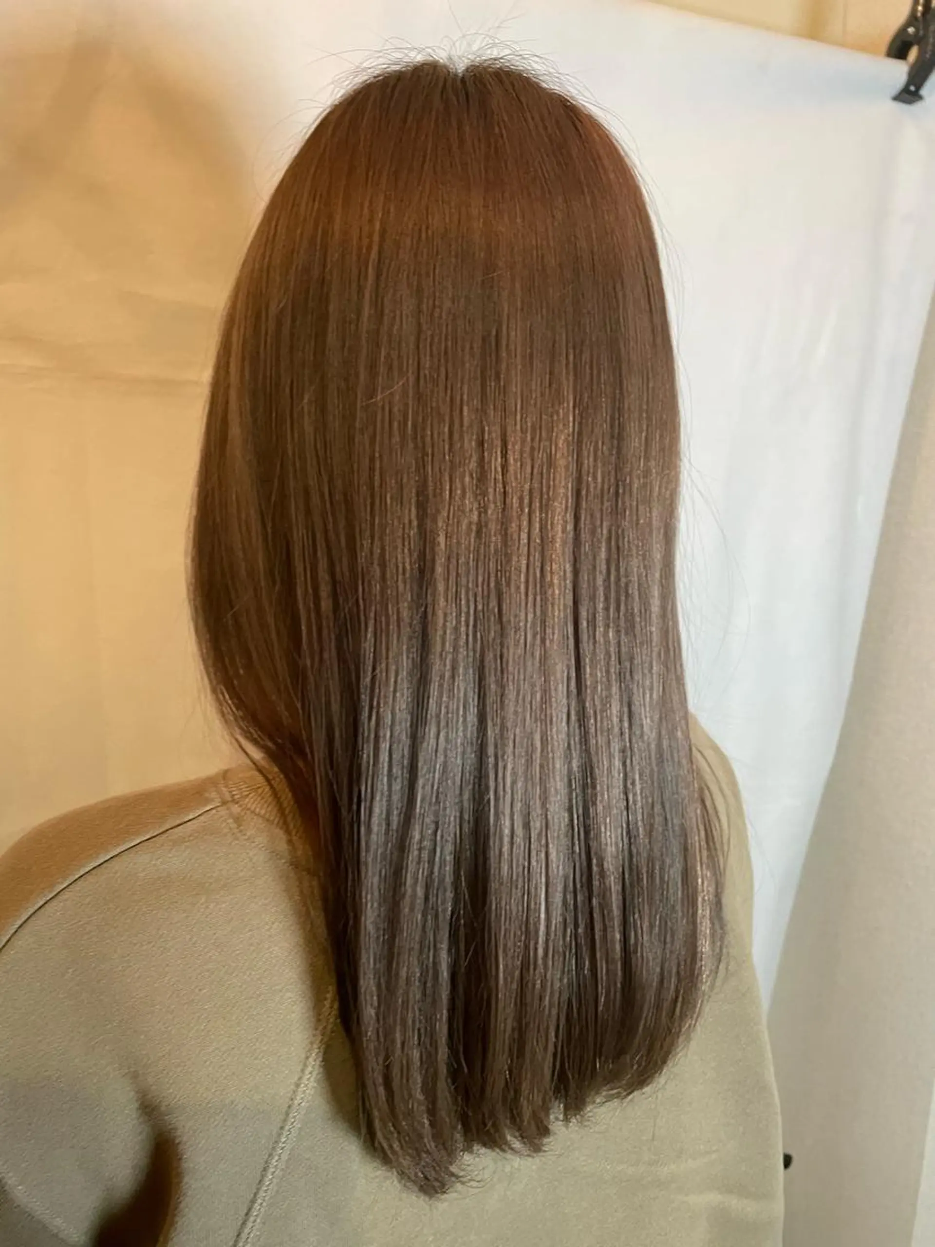 カラー 隅内 桃香のヘアスタイル