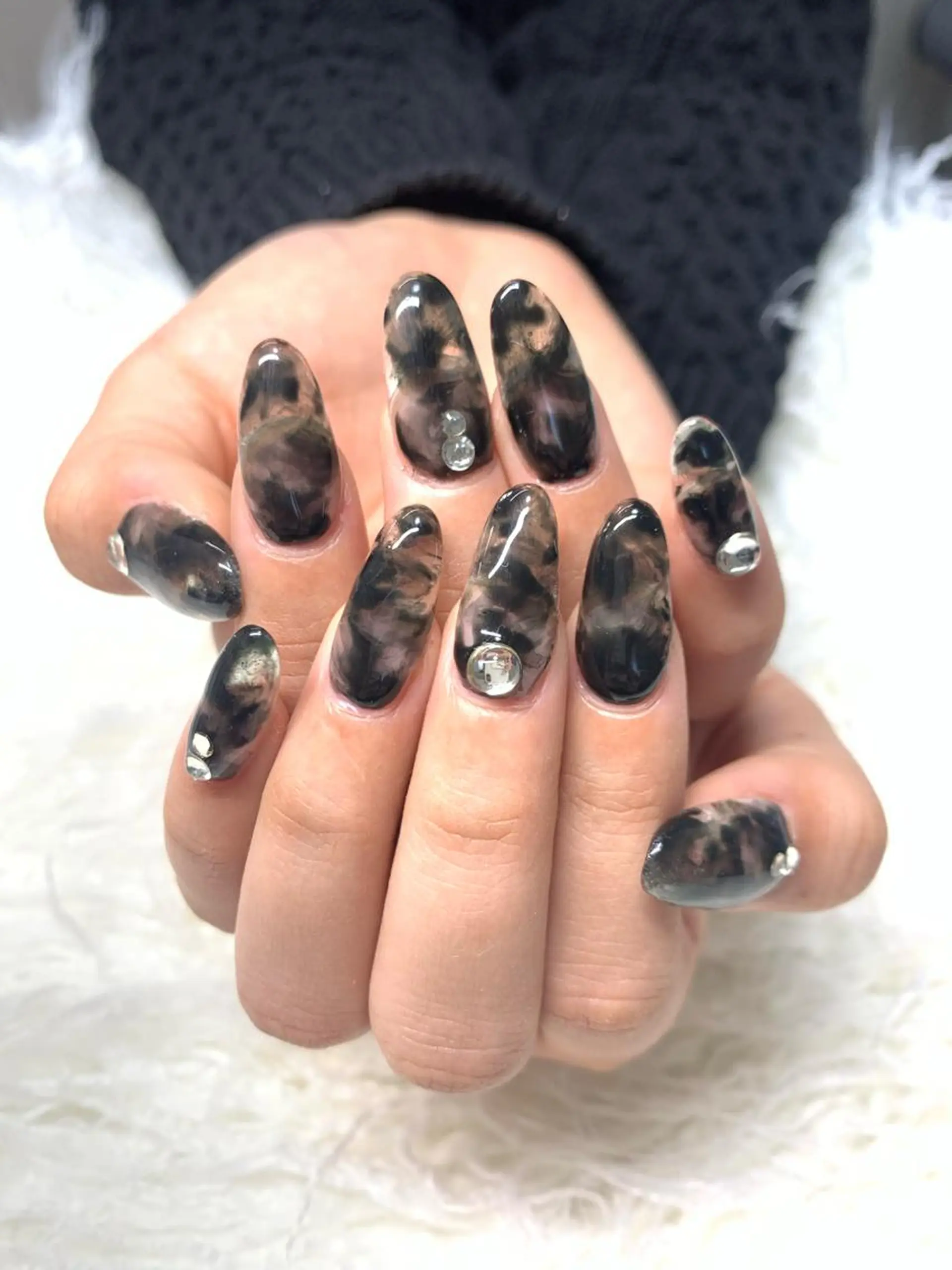 ネイル アートネイル フットネイル ジェルネイル キラキラネイル ニュアンスネイル nail happiness.のネイルデザイン