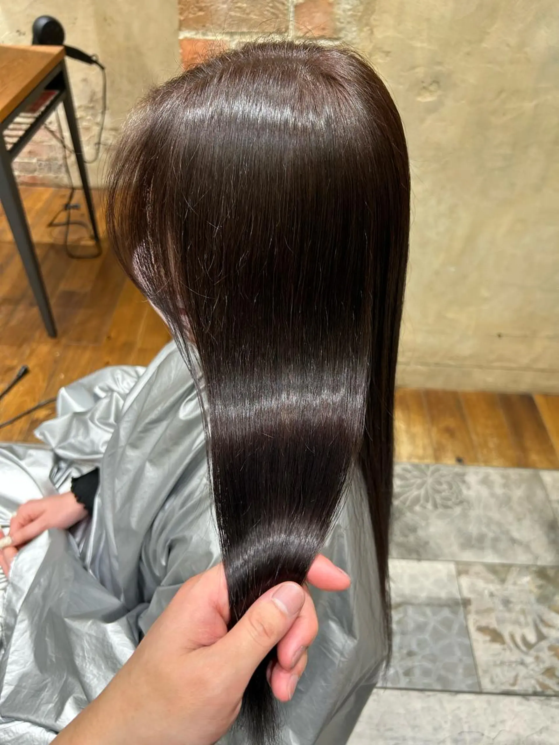 ロング カラー パーマ ブリーチ ケアブリーチ ダブルカラー イヤリングカラー ハイライトカラー カット ヘアカラー 縮毛矯正 トリートメント 新宿✨顔周りカット 韓国ヘア/坂本亜裟海のヘアスタイル