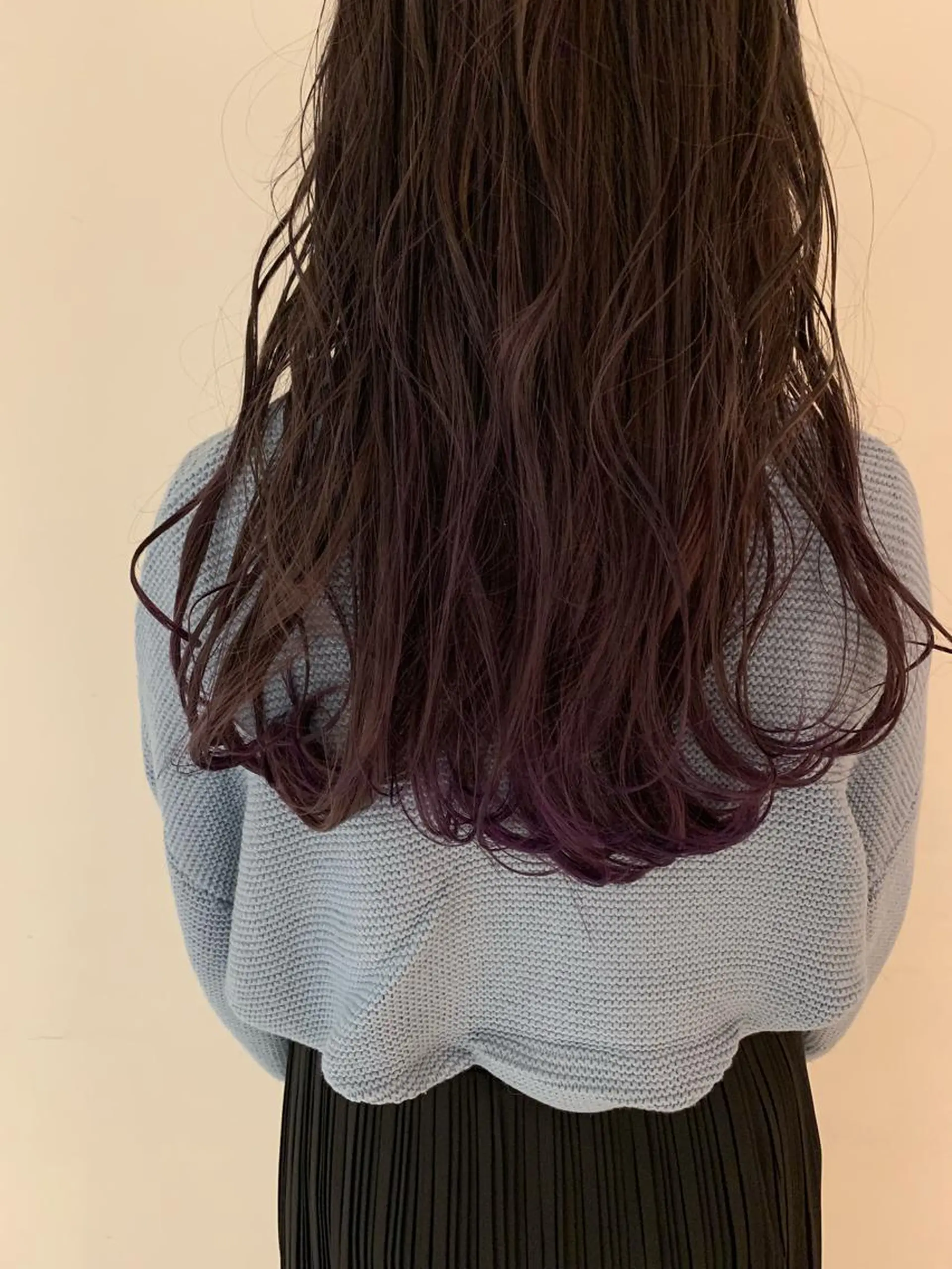 ロング カラー ベージュカラー バイオレットカラー 鳥越 一希のヘアスタイル