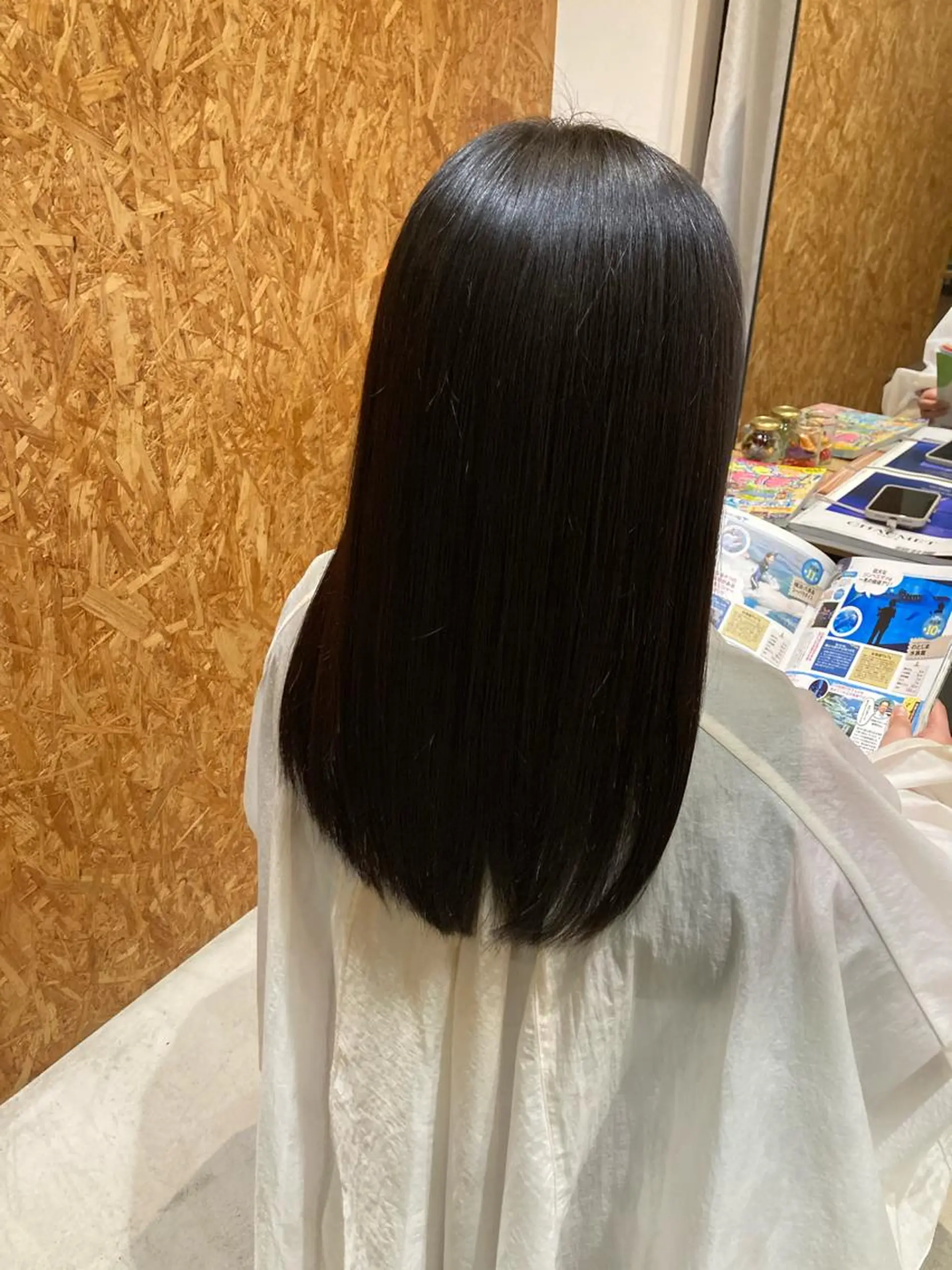 カラー ヘアカラー 折本 沙織のヘアスタイル