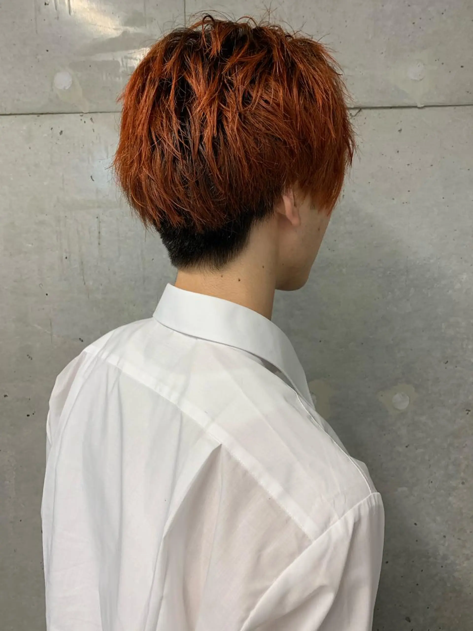 メンズ メンズブリーチ イシイ リョウヘイのヘアスタイル