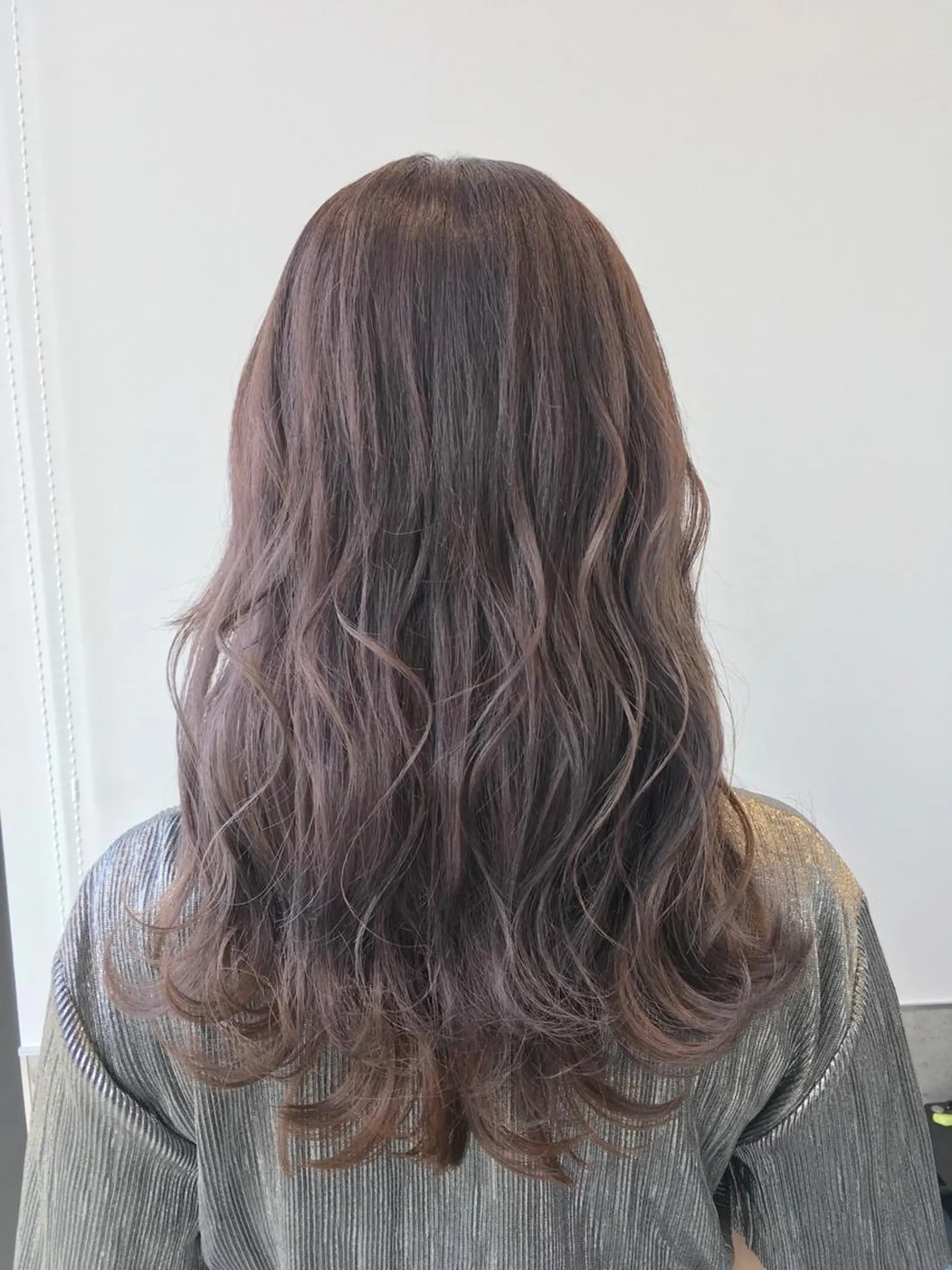 ロング カラー アッシュ ラベンダーカラー ラベンダーアッシュ ヘアカラー トリートメント ヘアセット go today shaire salon 本店所属・yoshi ☆のヘアスタイル