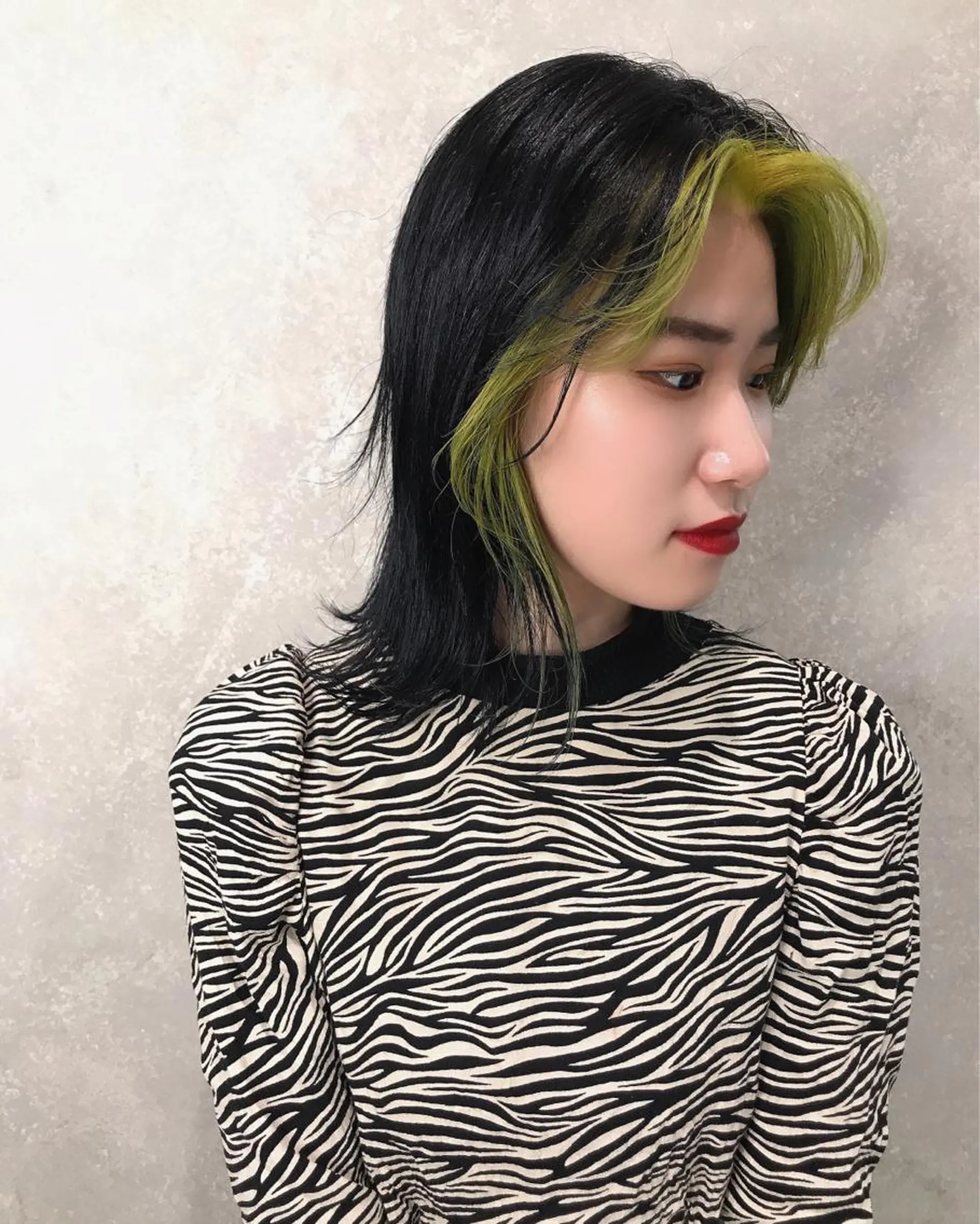 ミディアム カラー カット ヘアカラー パーマ 🇰🇷カルマパーマ kaito🇰🇷のヘアスタイル