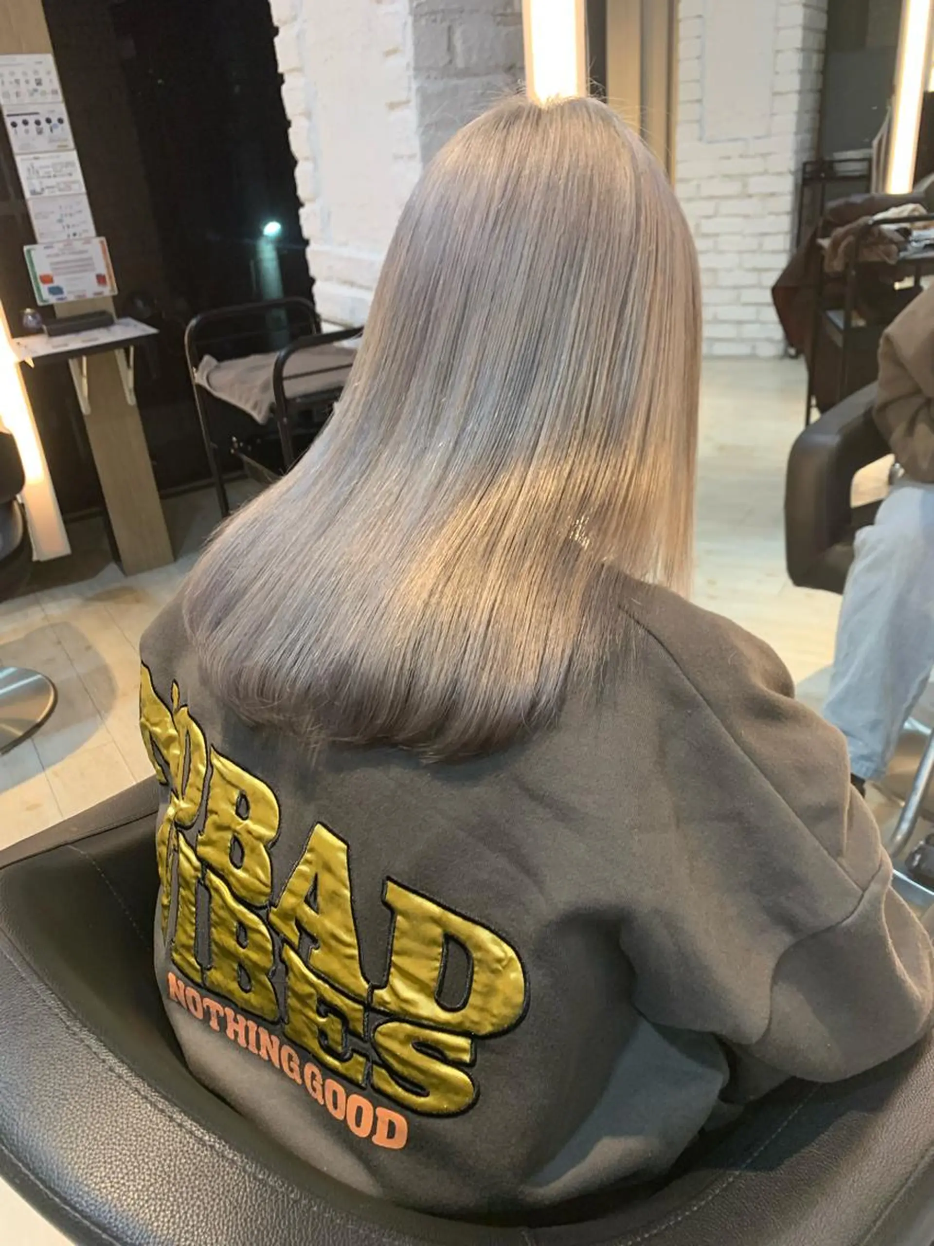 カラー シルバー カット ヘアカラー トリートメント 鈴木/ニュアンス パーマ/メンズのヘアスタイル