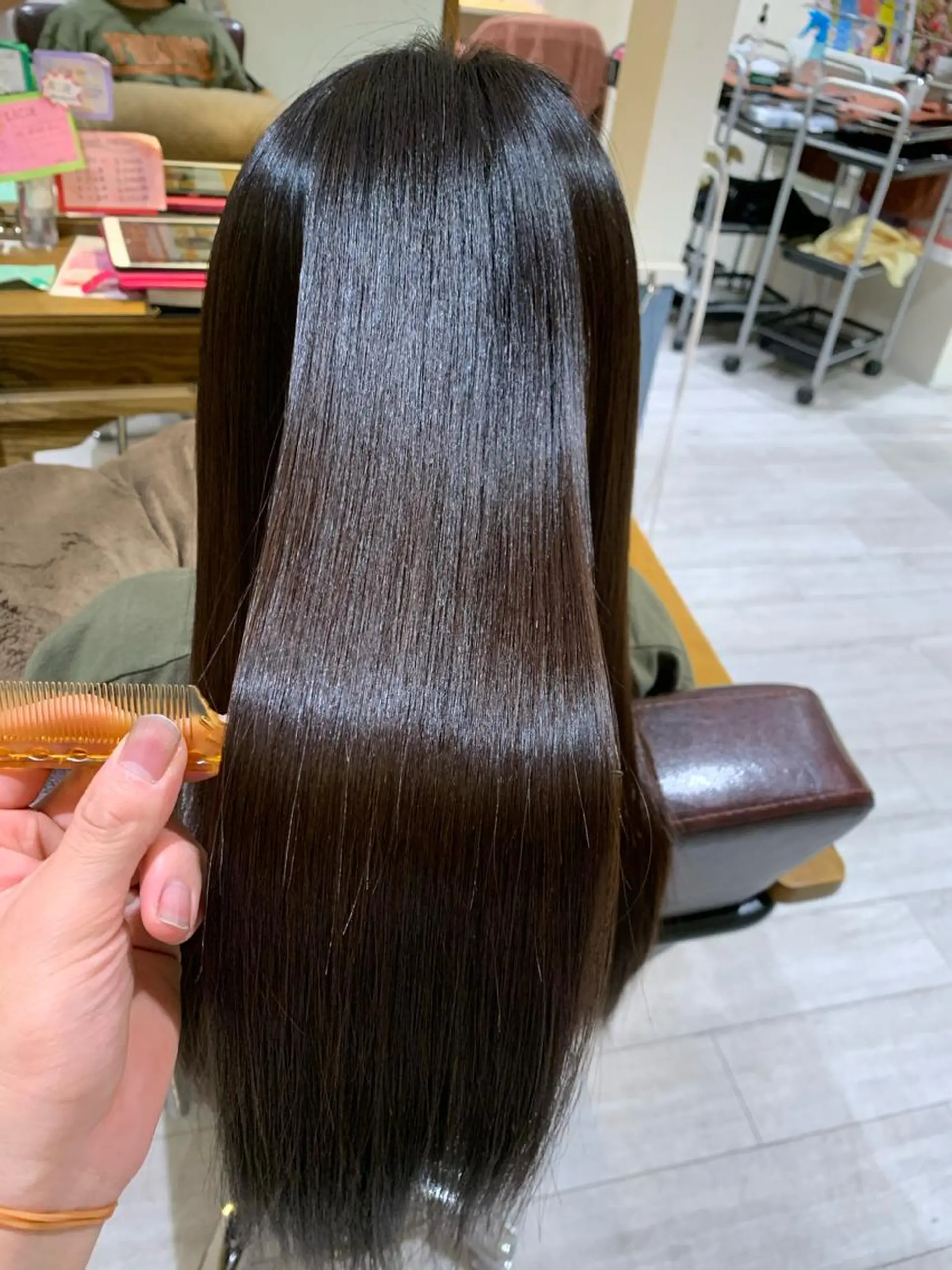 ロング パーマ 小島嵩人 縮毛矯正 髪質改善のヘアスタイル