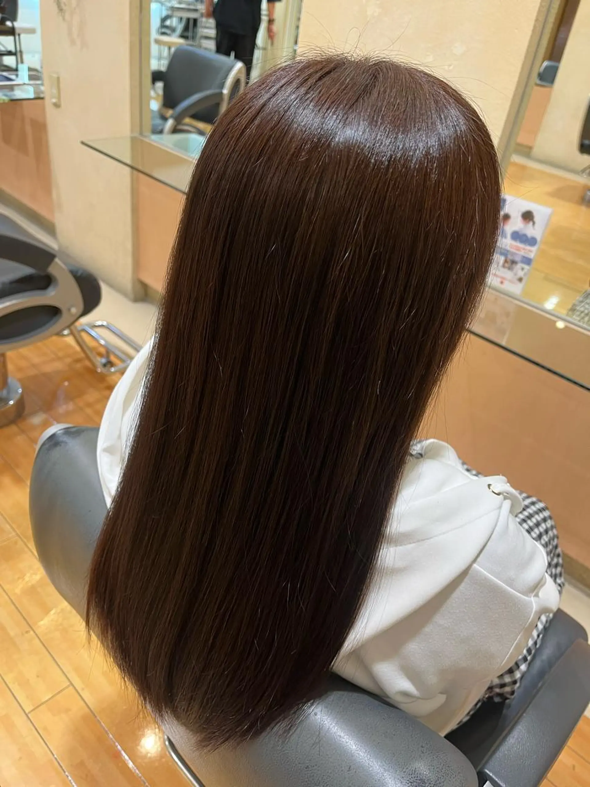 ロング 井上 未悠のヘアスタイル