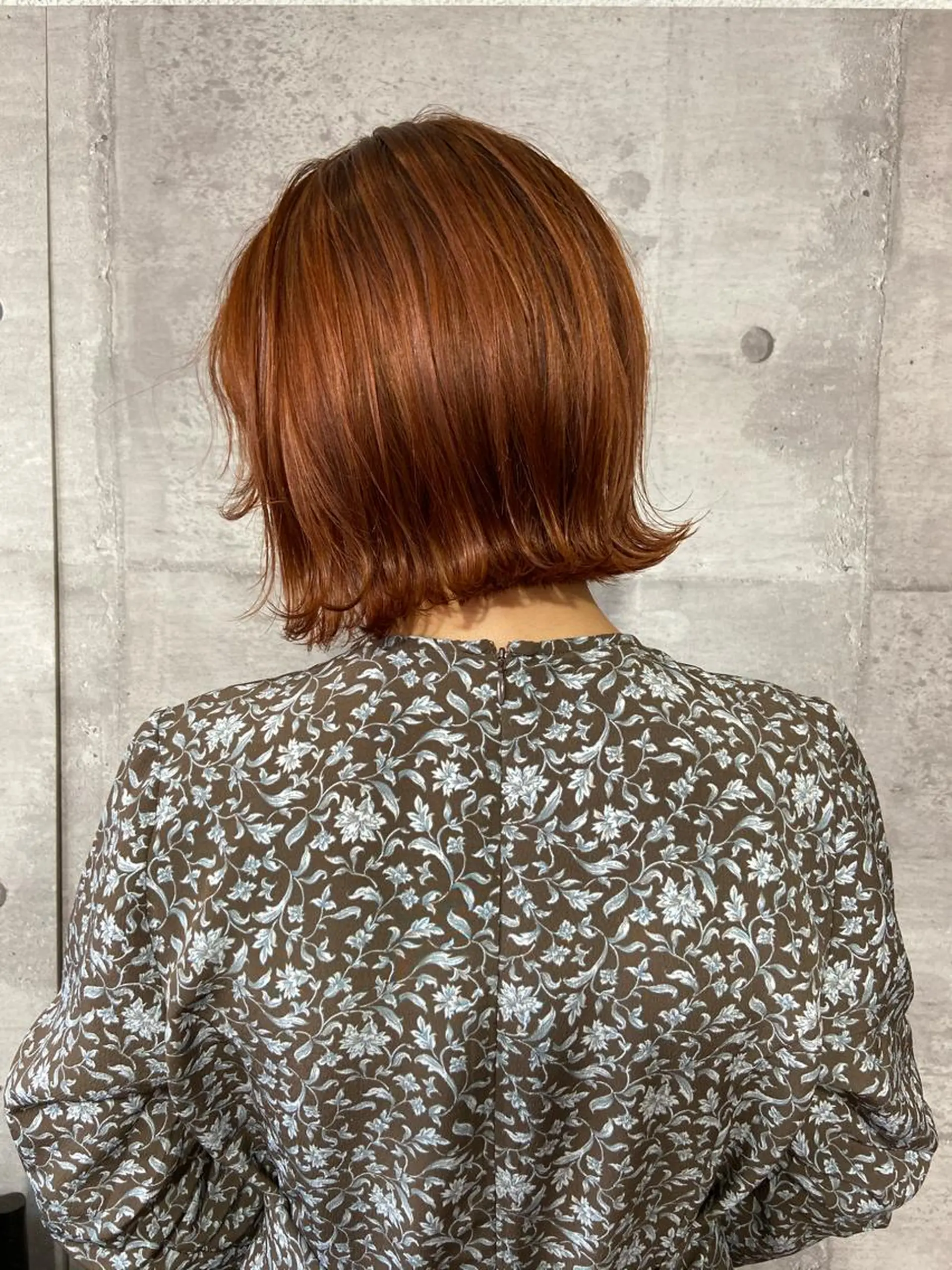 ミディアム カラー アッシュ ベージュカラー ブラウンカラー 透明感カラー ココアベージュ カット ヘアカラー トリートメント 岡本康平/ボブ /ブリーチ/レイヤーのヘアスタイル