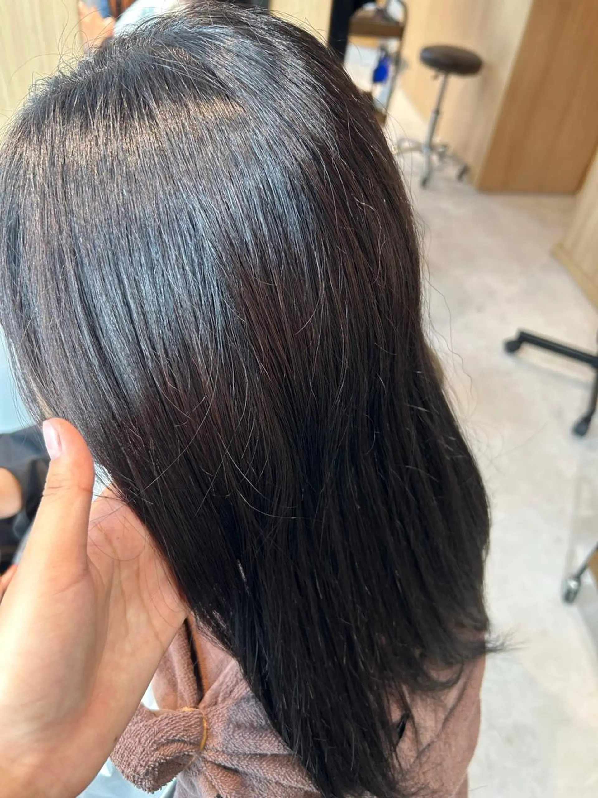 【大阪】縮毛矯正×ハ イトーン✨のヘアスタイル