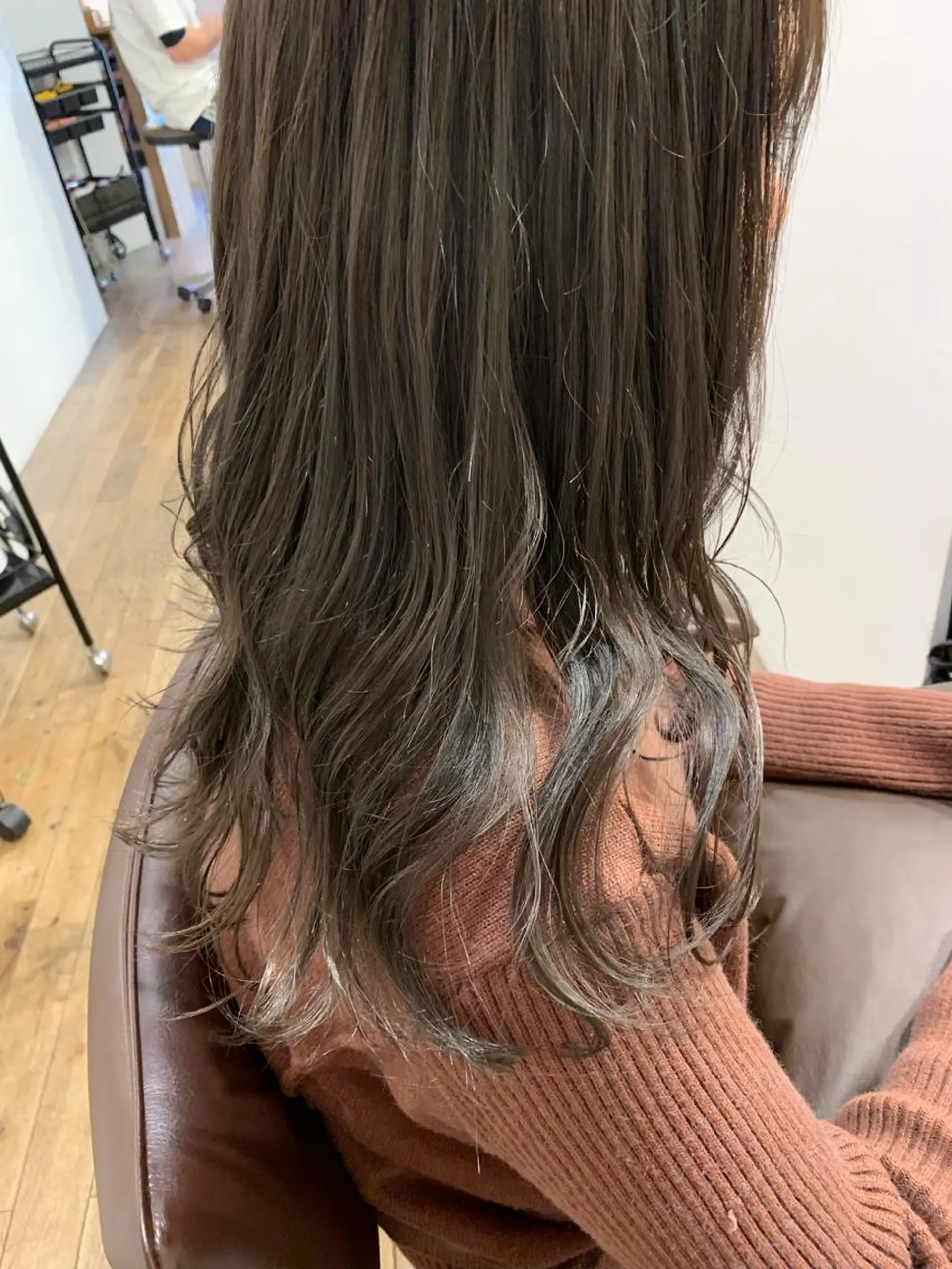 セミロング カラー アッシュ グレージュ ヘアカラー Sachiko ❤︎Pressのヘアスタイル