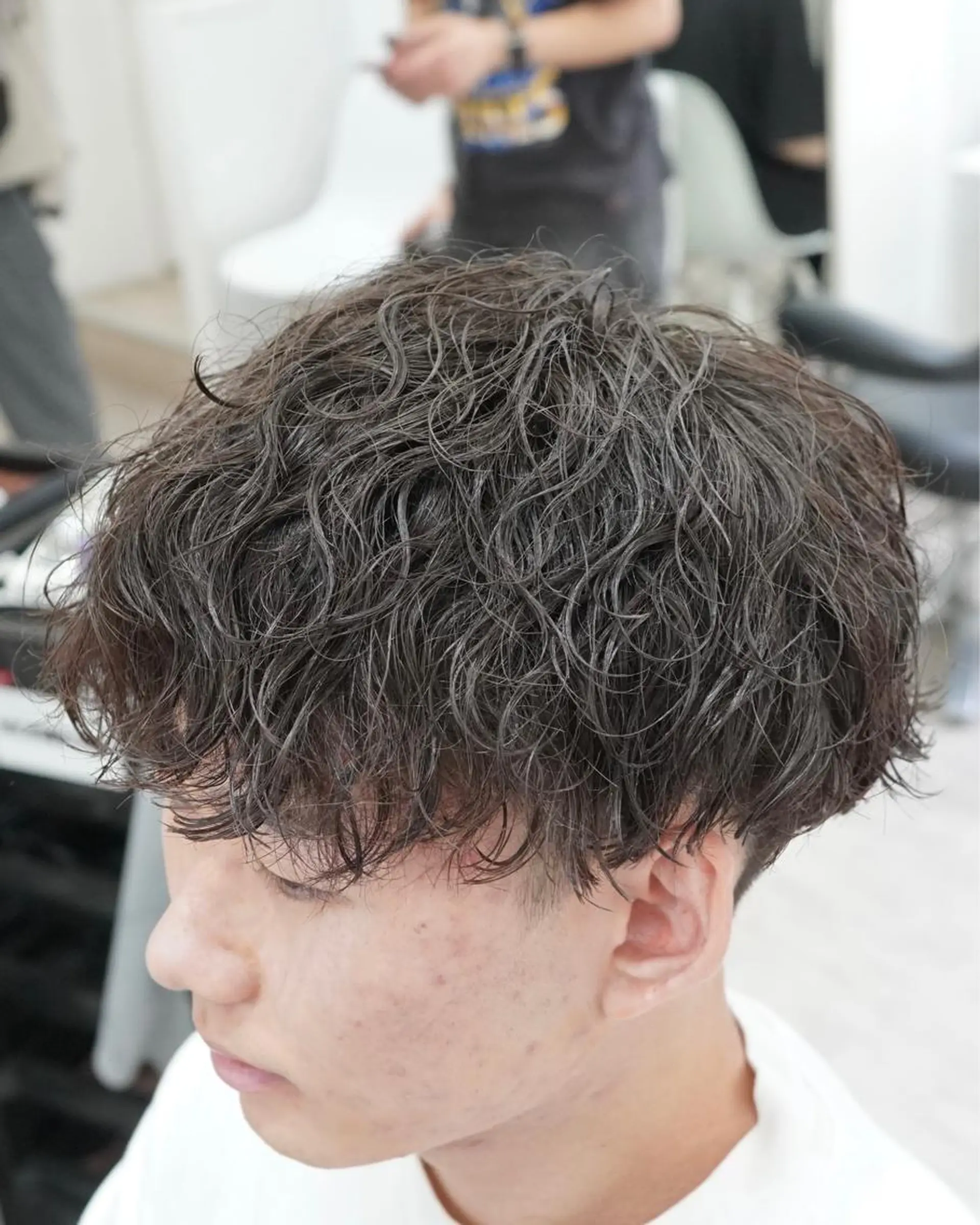 ショート パーマ メンズ ✨️ツイスパ波巻き特 化小杉澪生✨️のヘアスタイル