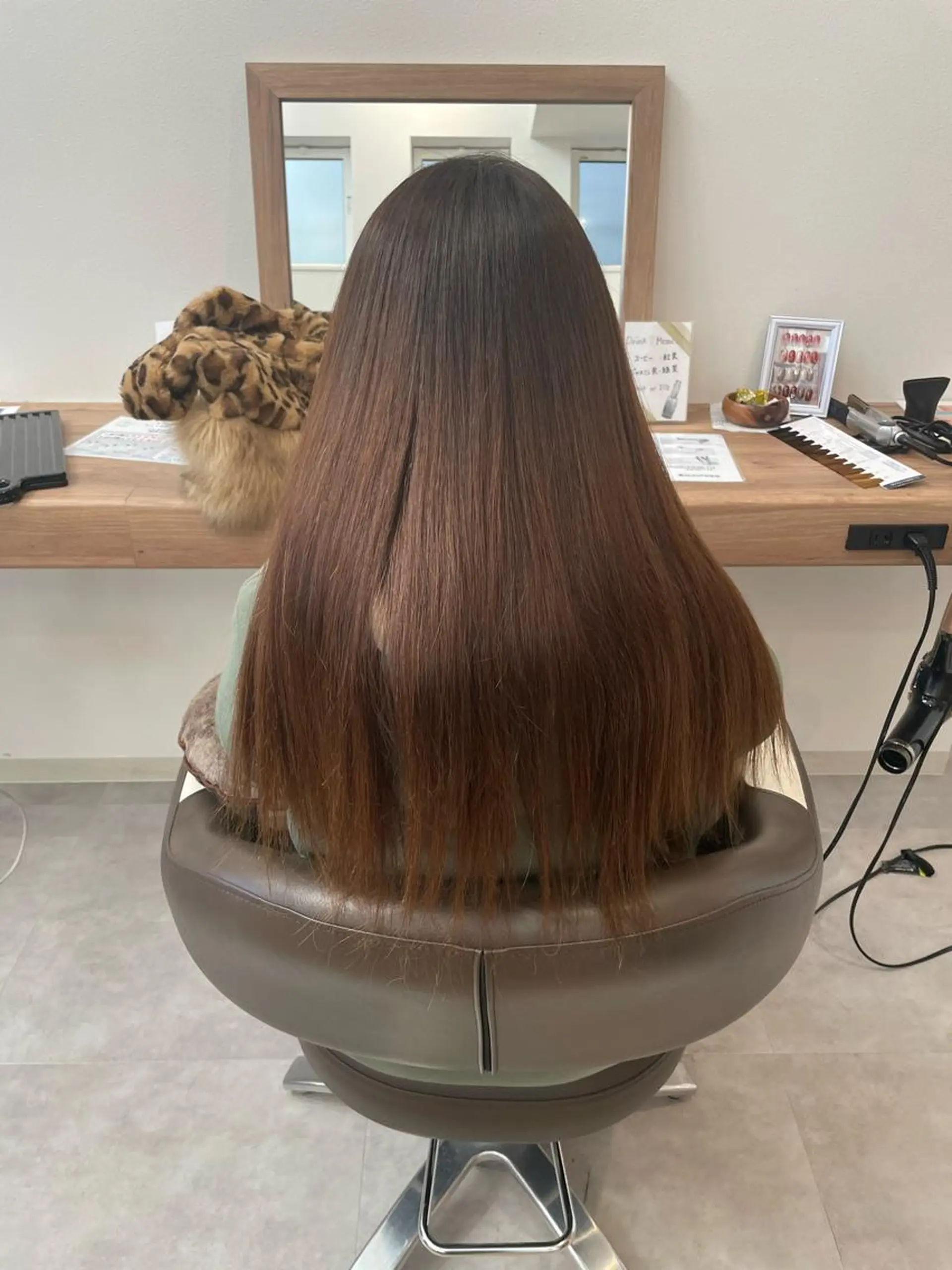 ロング カラー no4ナチュラル戸祭所属・山越 美裕樹のヘアスタイル