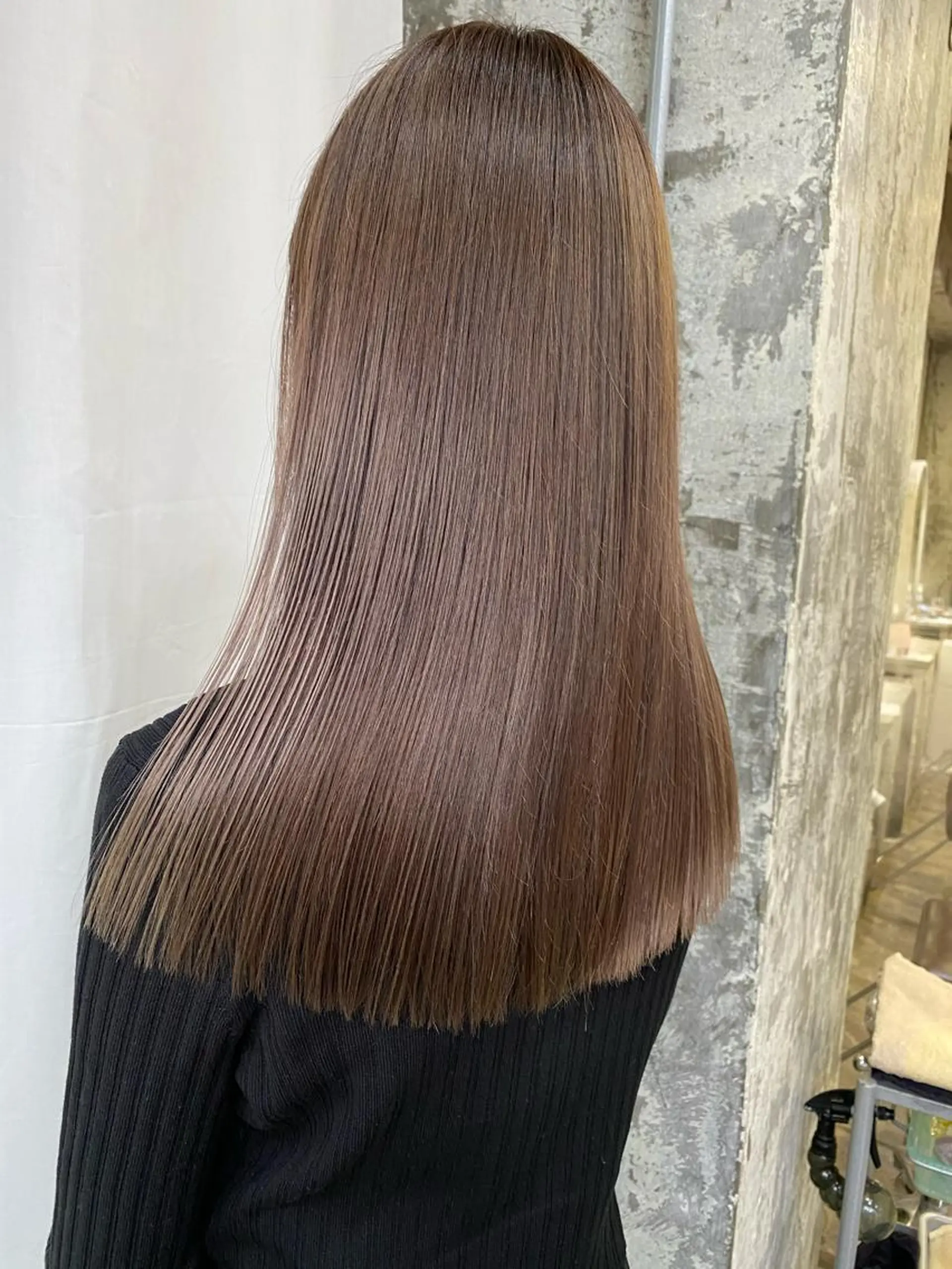 セミロング カラー グレージュ トリートメント ヘアカラー Pia ツボイ ケイタのヘアスタイル