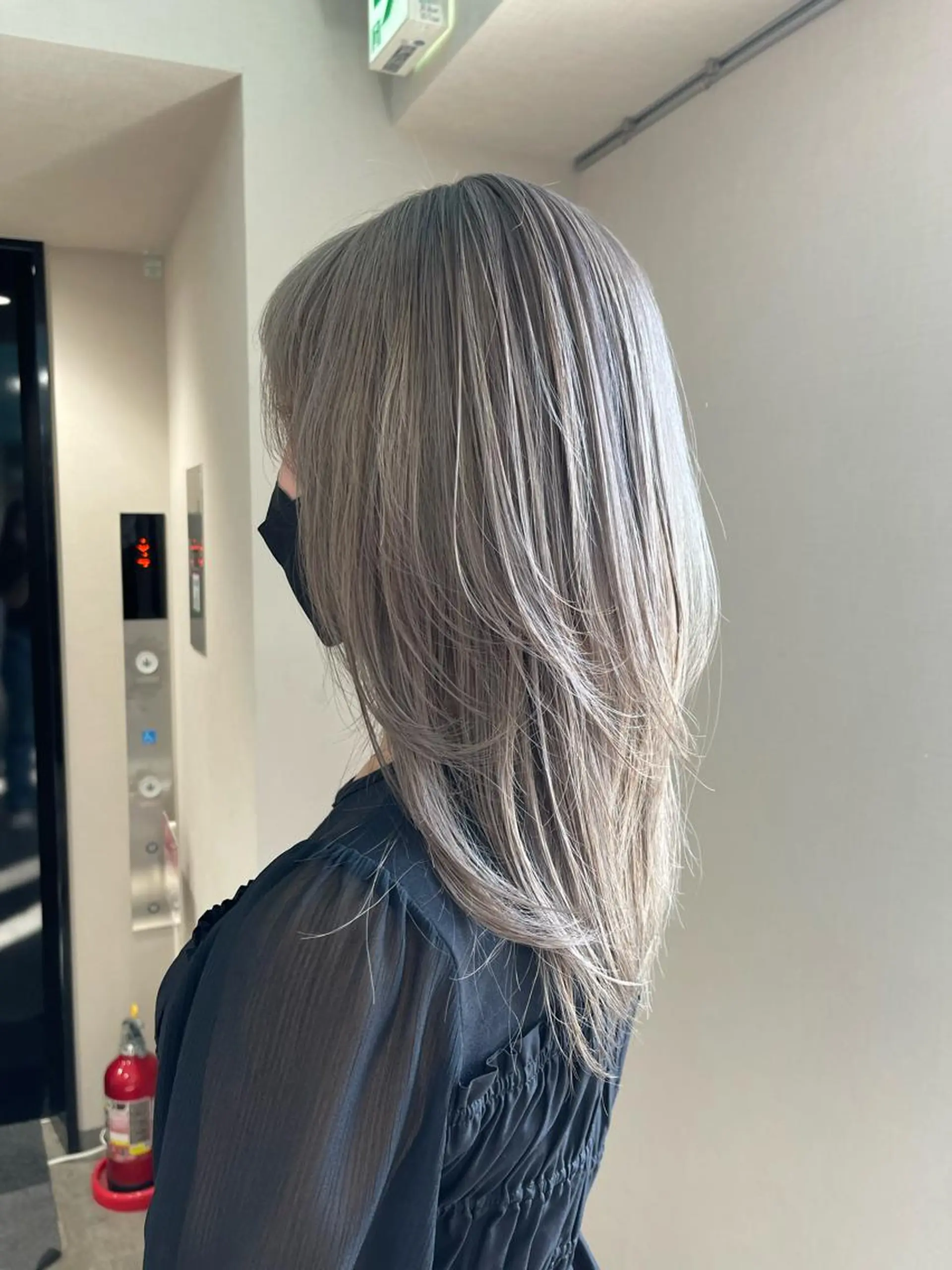 ロング カラー ヘアアレンジ 透明感カラー ダブルカラー レイヤーカット ヘアカラー 松井那津子 /ハイライトブリーチのヘアスタイル