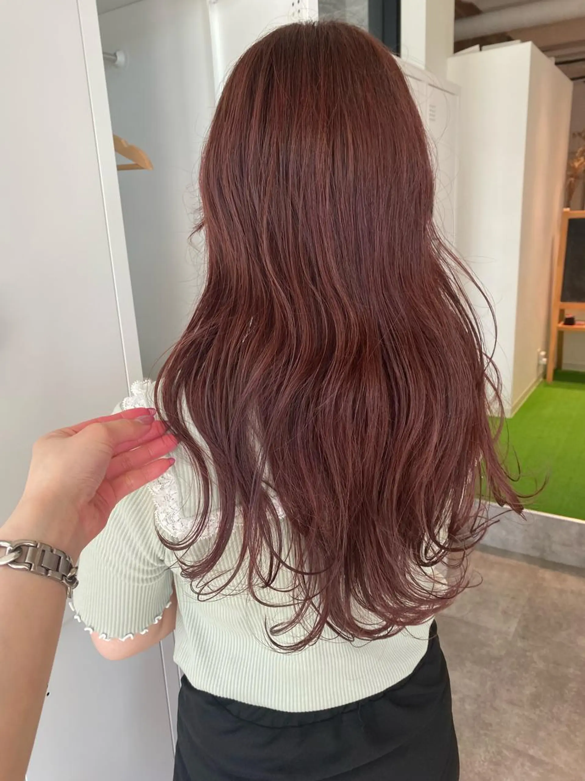 ロング カラー 黒髪 ブリーチ ダブルカラー ブリーチなしカラー ピンクカラー カット ヘアカラー トリートメント オスズ 🎀´-のヘアスタイル
