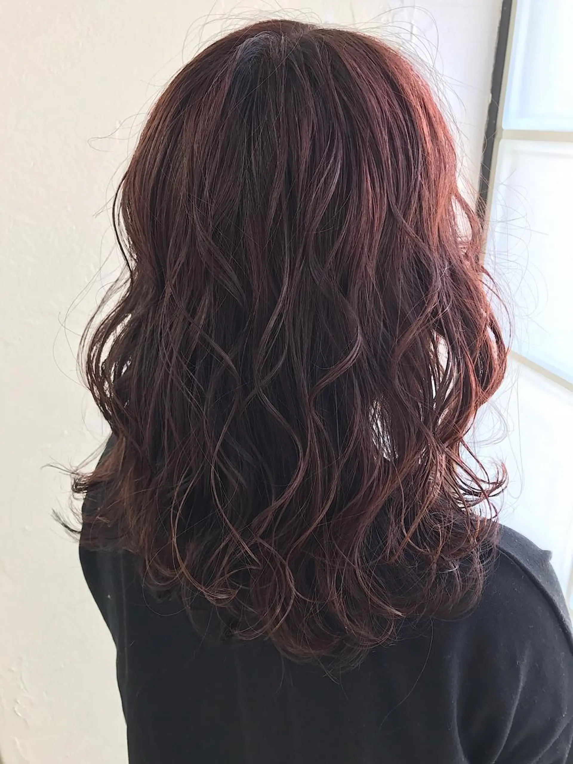 ミディアム カラー lani ブリーチ /ダブルカラーのヘアスタイル