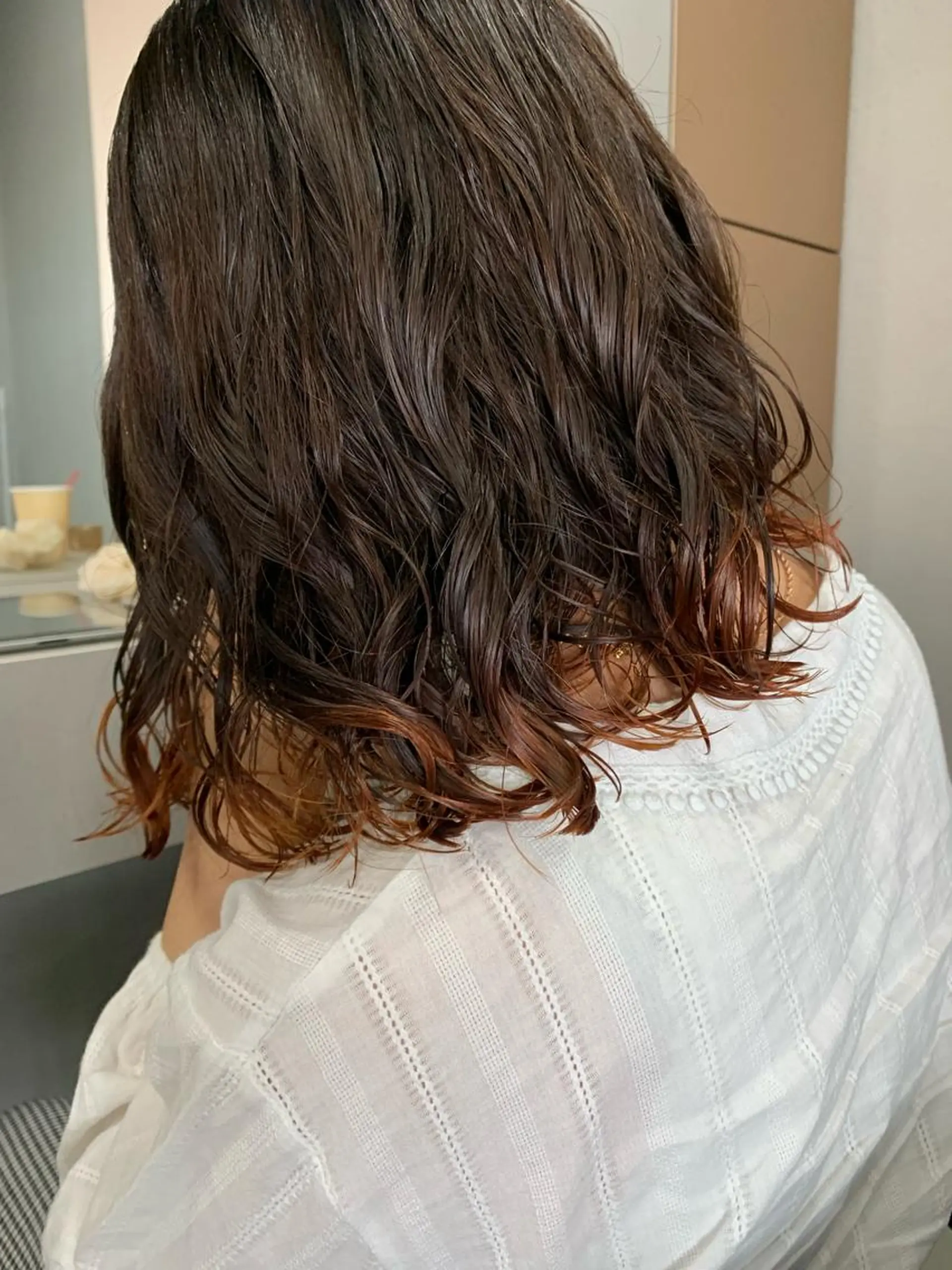 ミディアム カラー パーマ ボブパーマコテ巻き風 パーマNo1深江秀平のヘアスタイル