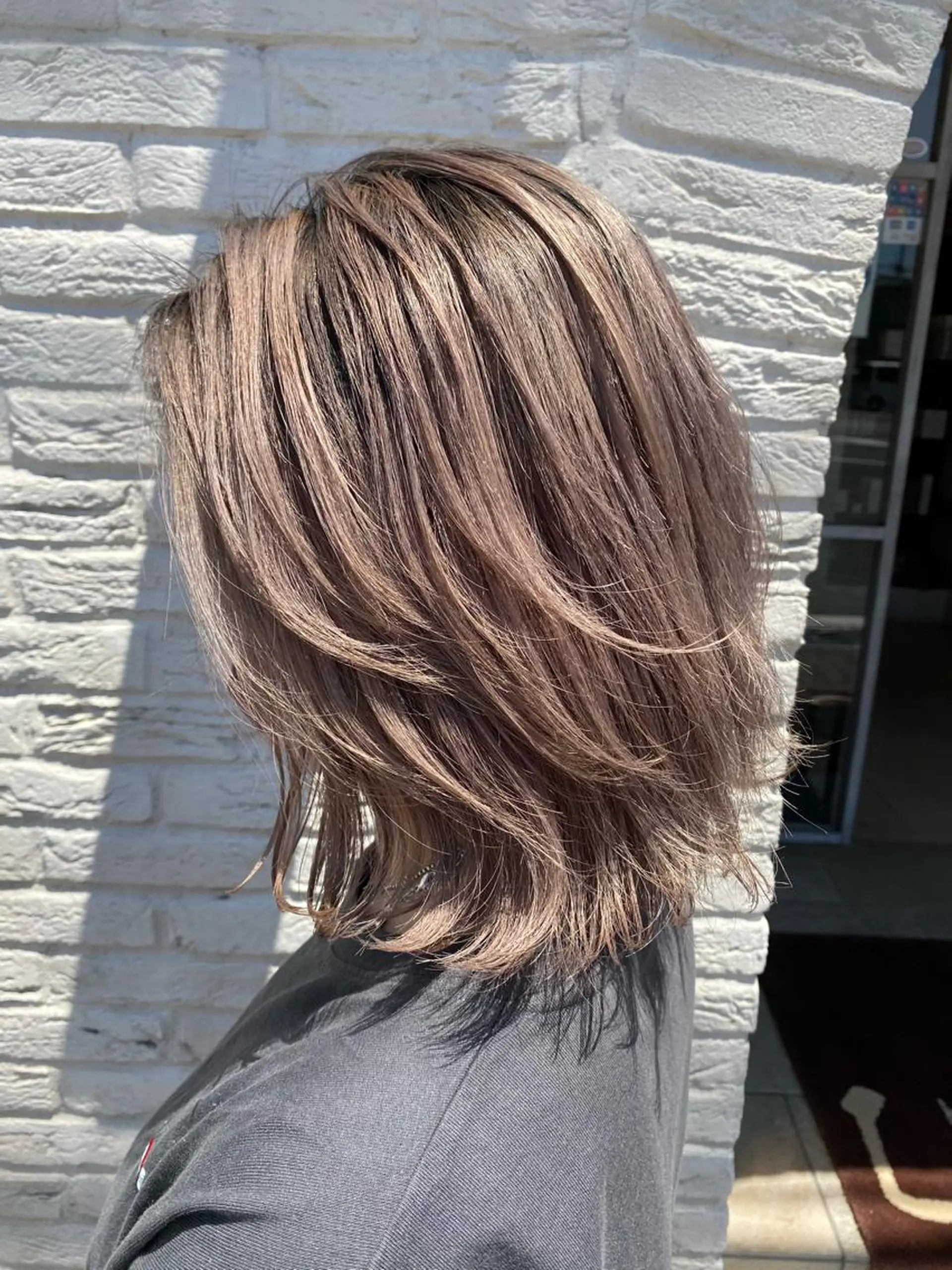 ミディアム カラー バレイヤージュ 隅中秀弥のヘアスタイル