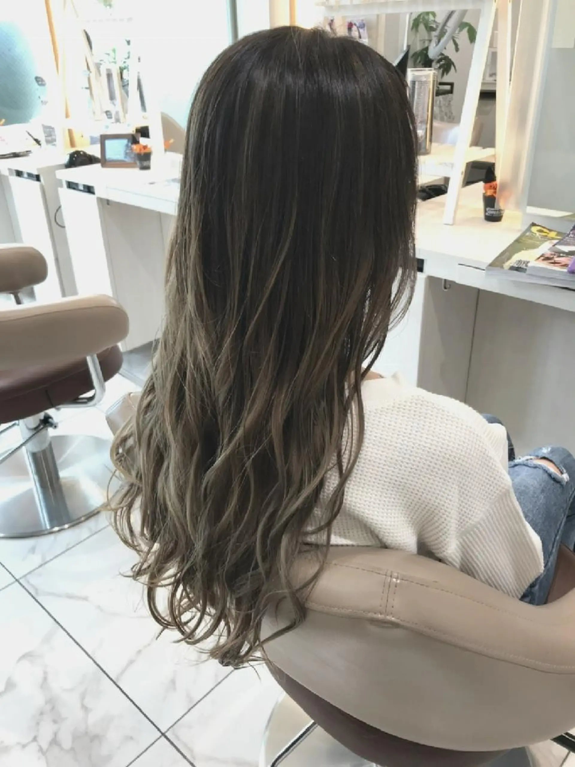 ロング カラー 透明感カラー グラデーションカラー ヘアカラー ＡＳＨ大宮/ブリーチ 髪質改善/カラーのヘアスタイル