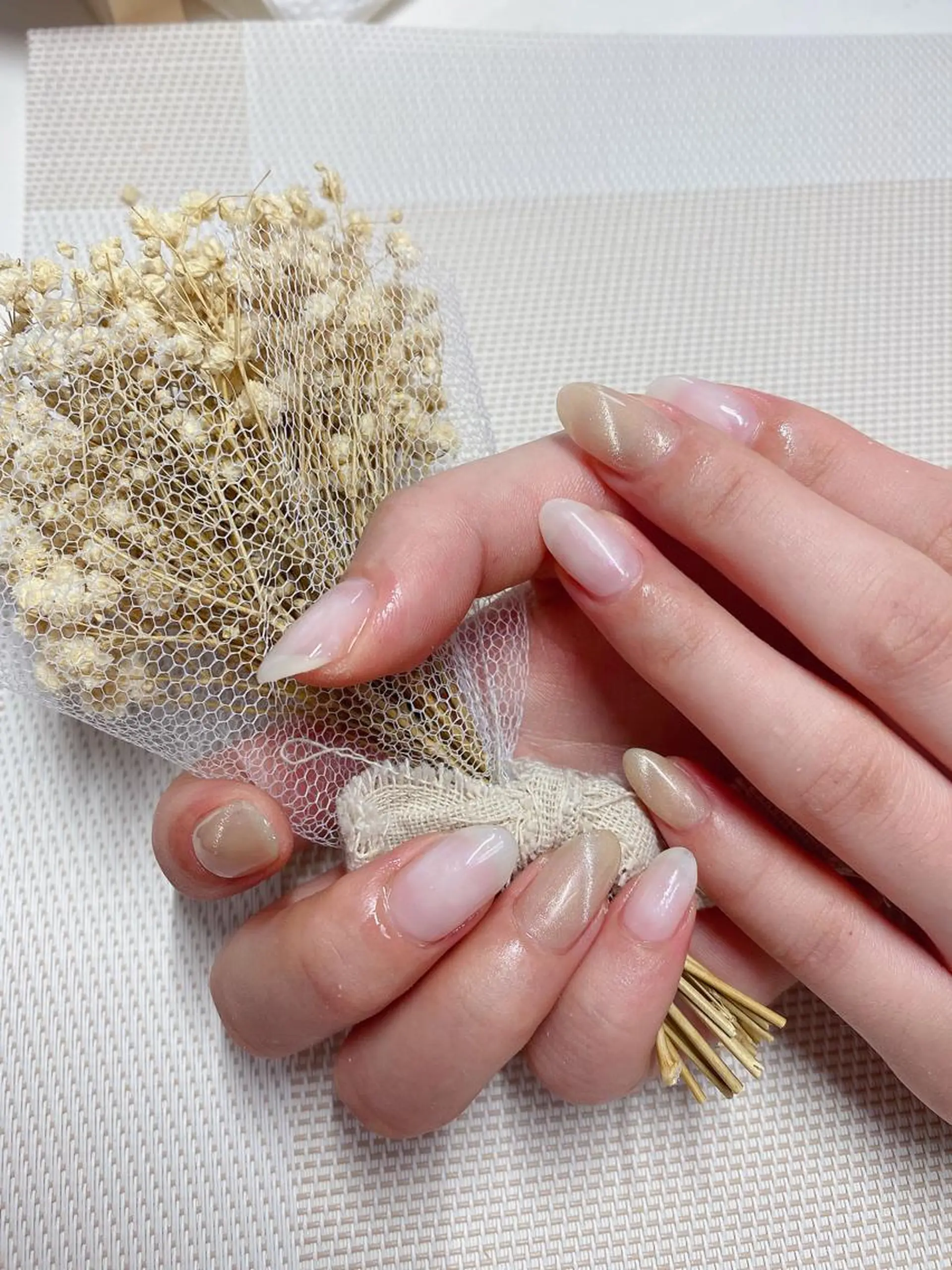 ネイル マグネットネイル ワンカラーネイル ホワイト Jasmine nailsalon所属・ジャスミン ネイルサロンのネイルデザイン