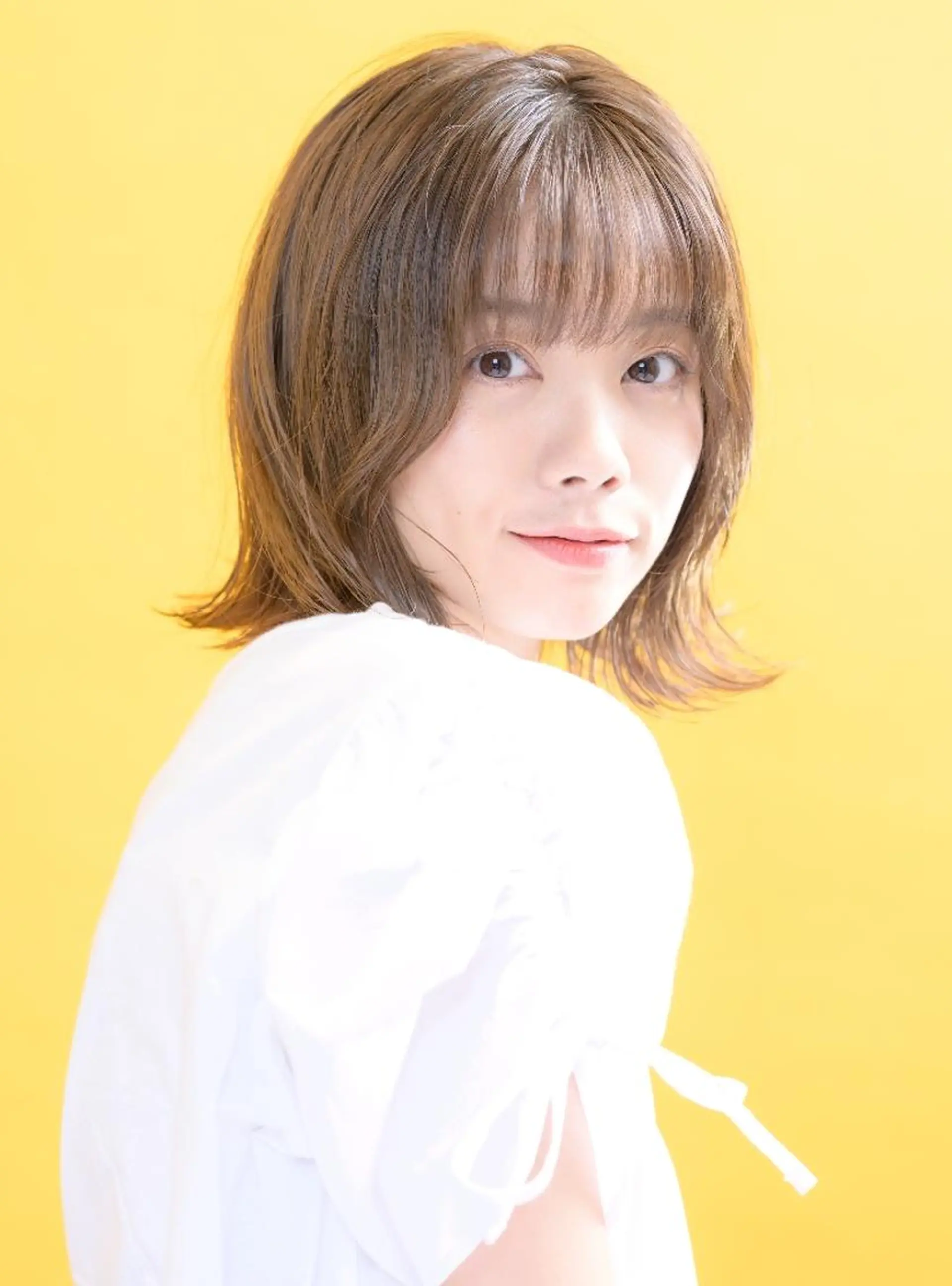 ミディアム カラー くびれヘア 顔周りカット 韓国風ヘア 小顔カット 外ハネヘア カット トリートメント 田中将平【 サロンマネージャー】のヘアスタイル