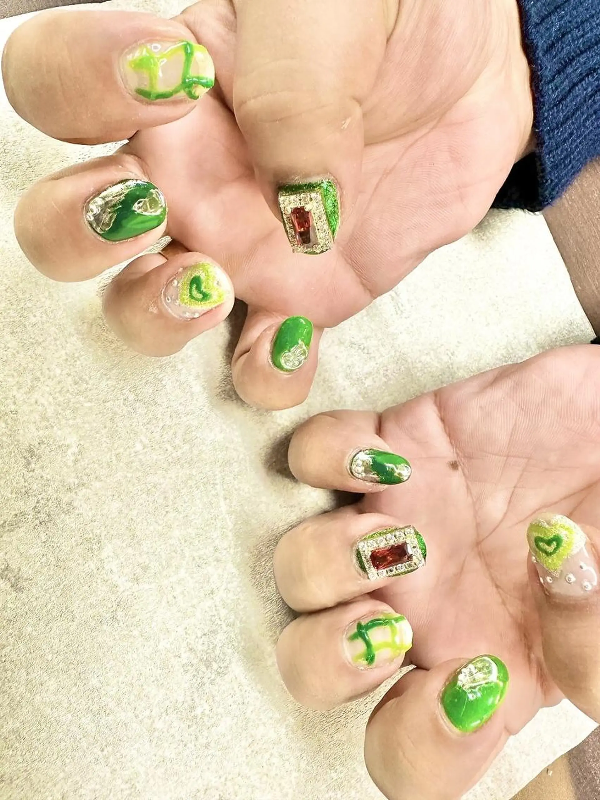 ネイル フットネイル フレンチネイル ジェルネイル ガラスフレンチ グラデーション ハンドネイル ハンドケア FASTNAIL PLUS 新宿店のネイルデザイン