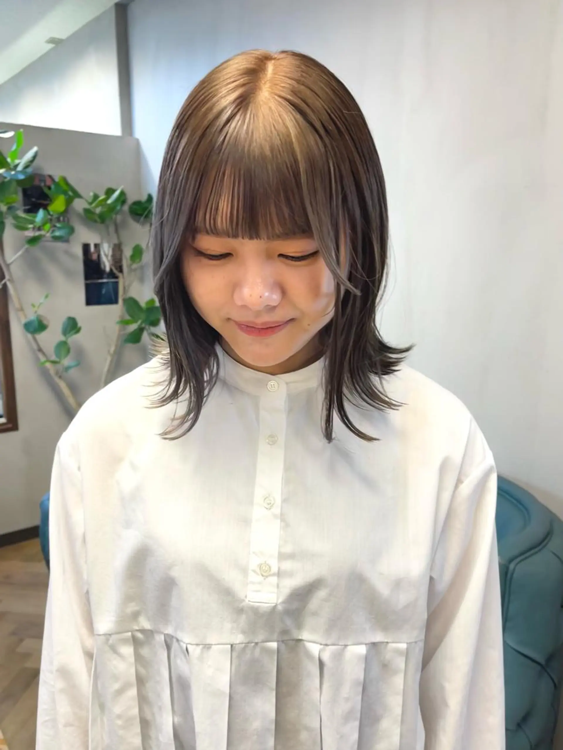 ミディアム カラー ヘアアレンジ ブリーチ ダブルカラー ブリーチなしカラー カット ヘアカラー トリートメント ena/ブリーチなし 透明感・レイヤー🎀のヘアスタイル