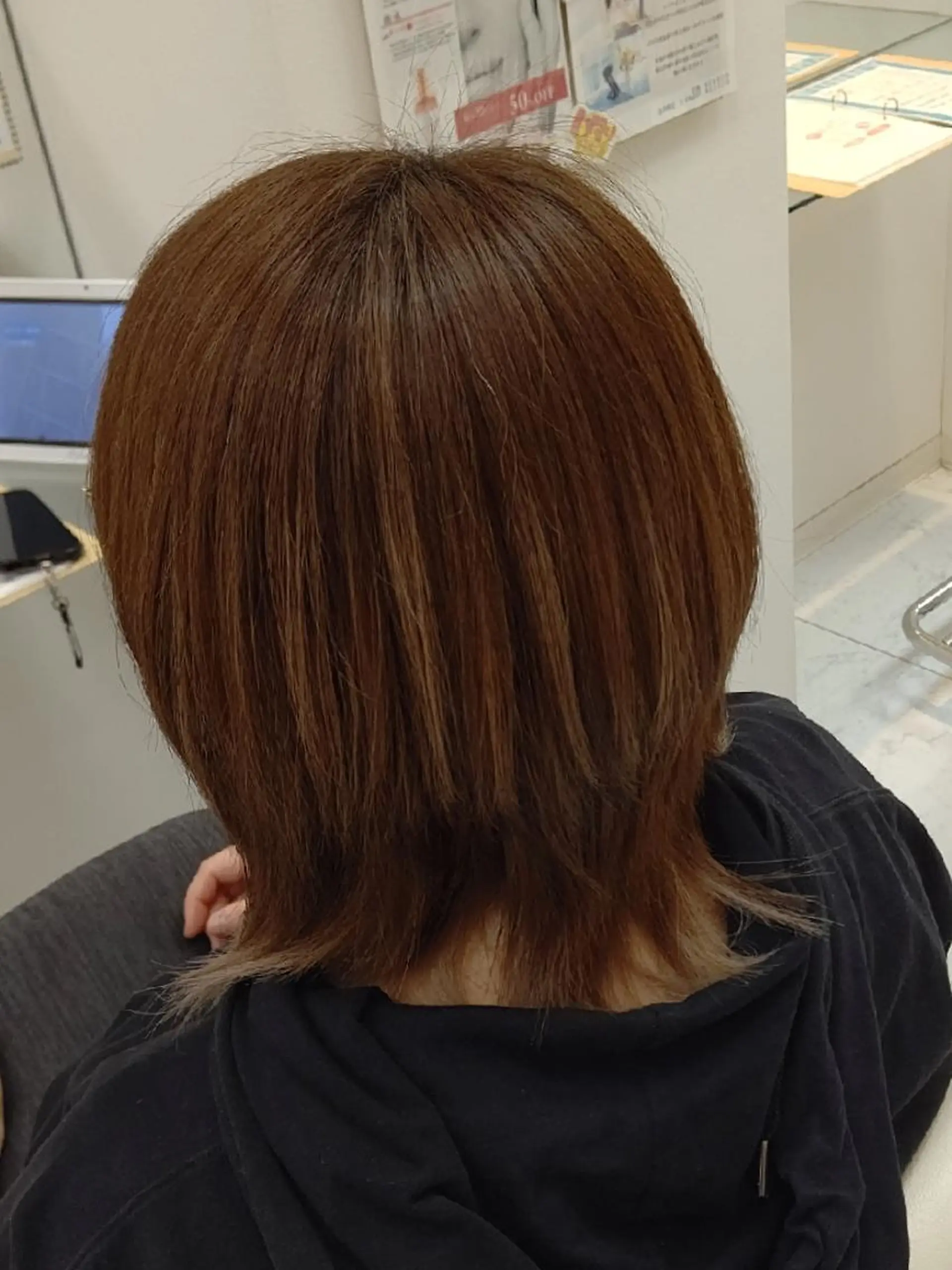 ミディアム 外ハネヘア ウルフカット FUNNY市名坂所属・山田 昭美のヘアスタイル