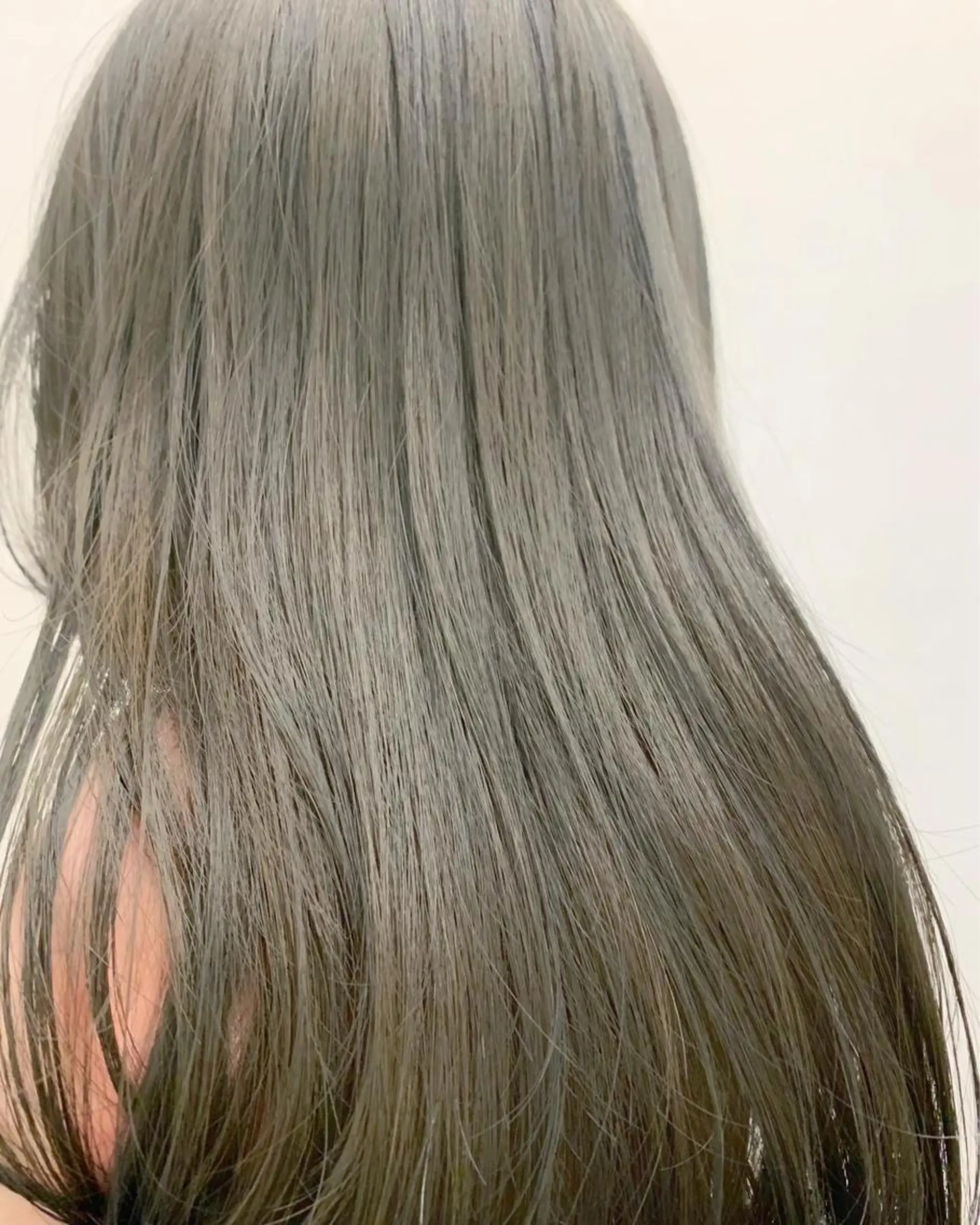 ミディアム カット ヘアカラー トリートメント 🍟ミニモ限定🍟 ai.stylistのヘアスタイル