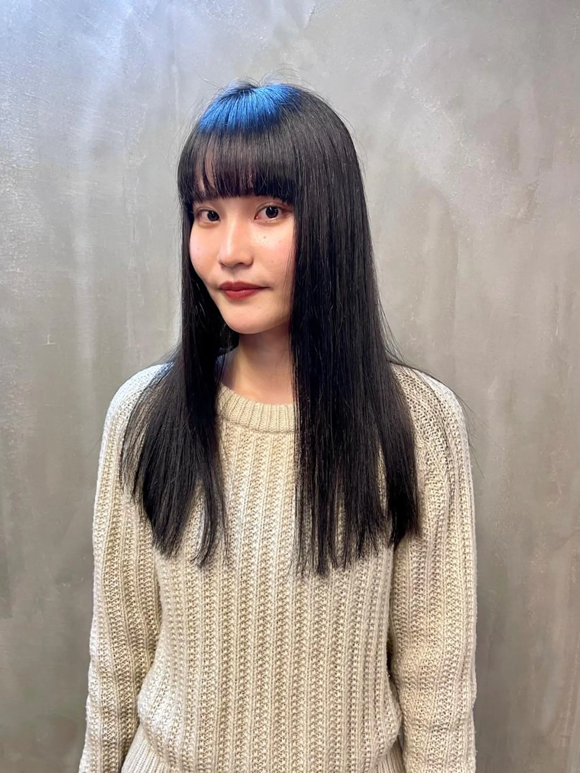 セミロング カラー パーマ ヘアアレンジ メンズ キッズ ネイル マツエク・マツパ アイブロウ ダークシルバー シルバー シルバー カット ヘアカラー トリートメント tatsumi/ボブ ウルフ/レイヤーのヘアスタイル
