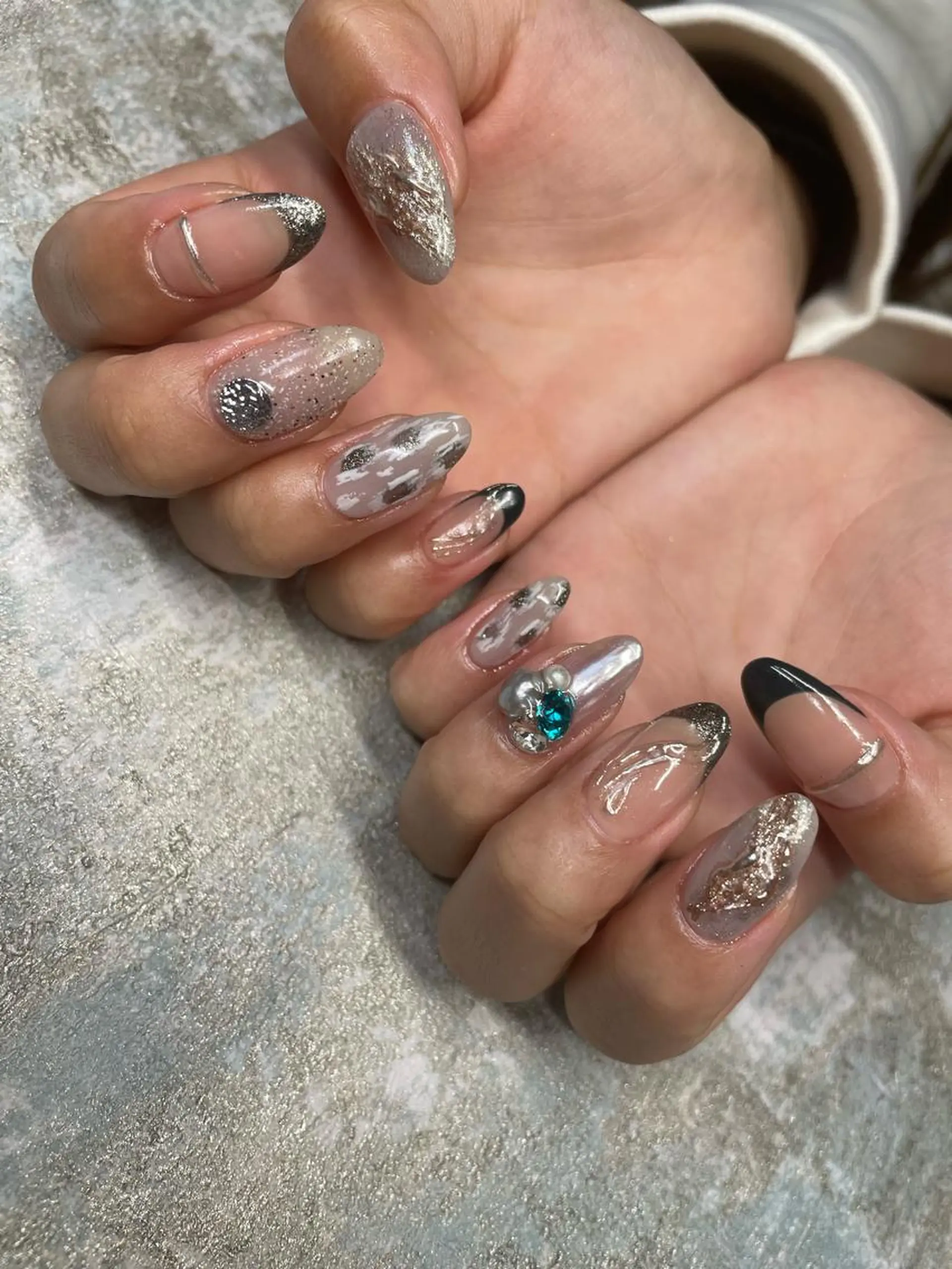 ロング カラー ヘアアレンジ キッズ ネイル マツエク・マツパ 福田 加奈のネイルデザイン