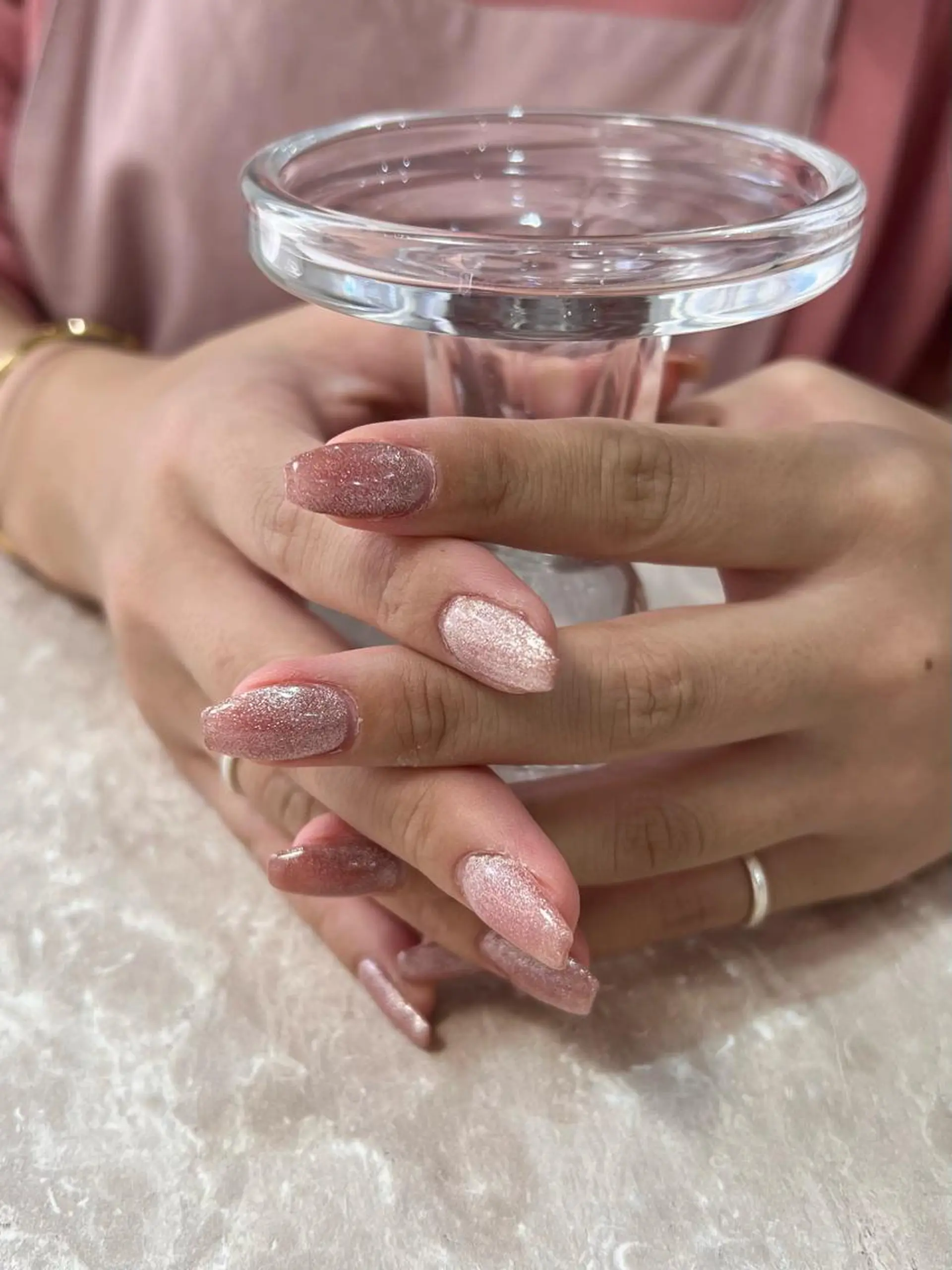 ミディアム ハンドネイル each所属・𝐞𝐚𝐜𝐡 nanami🩰のネイルデザイン