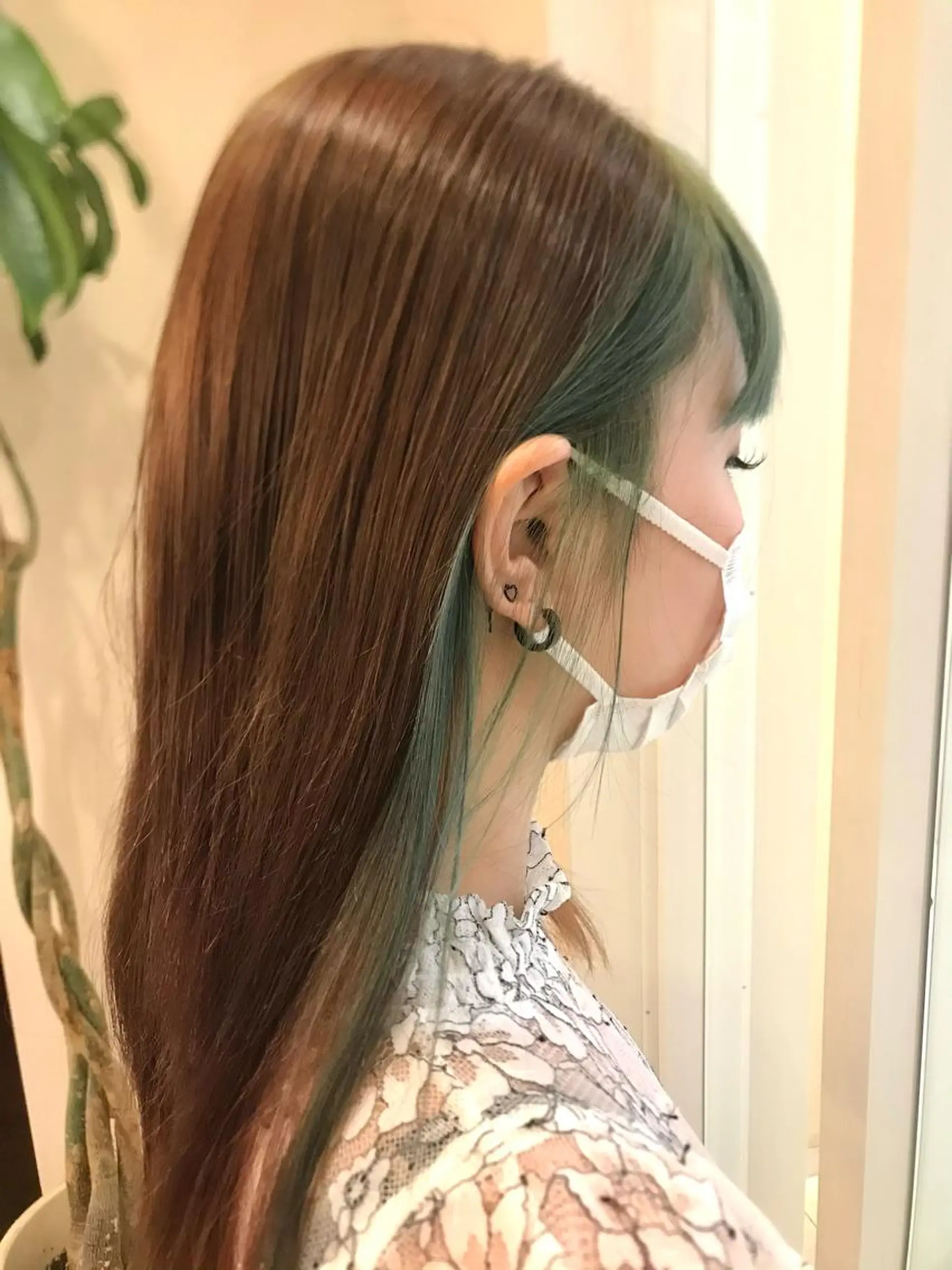 カラー ブリーチ イヤリングカラー 後藤 瑞季のヘアスタイル