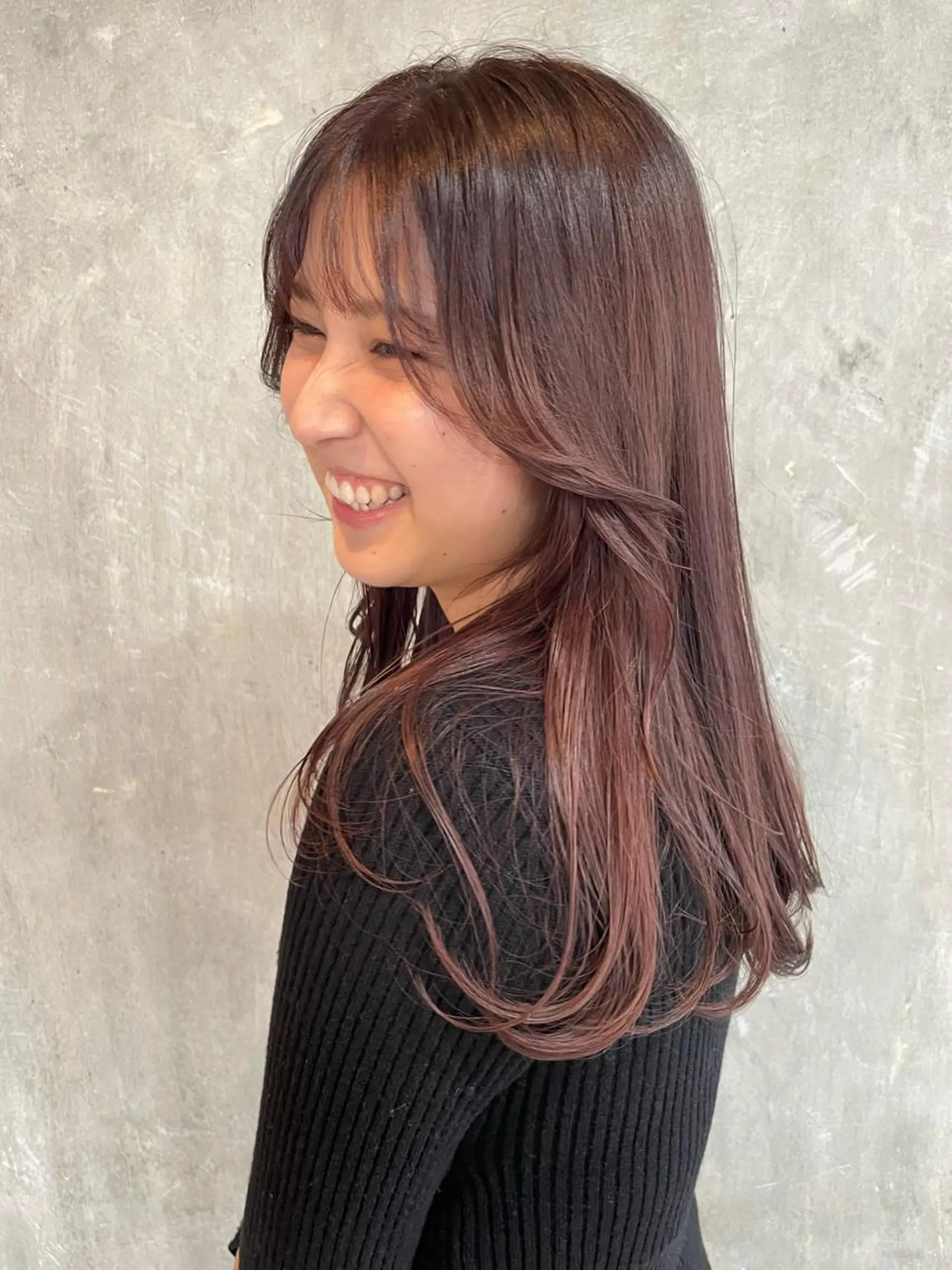 ロング カラー カシス パープルカラー 顔まわりレイヤー レイヤーカット risako🇰🇷 韓国ヘア/レイヤーのヘアスタイル