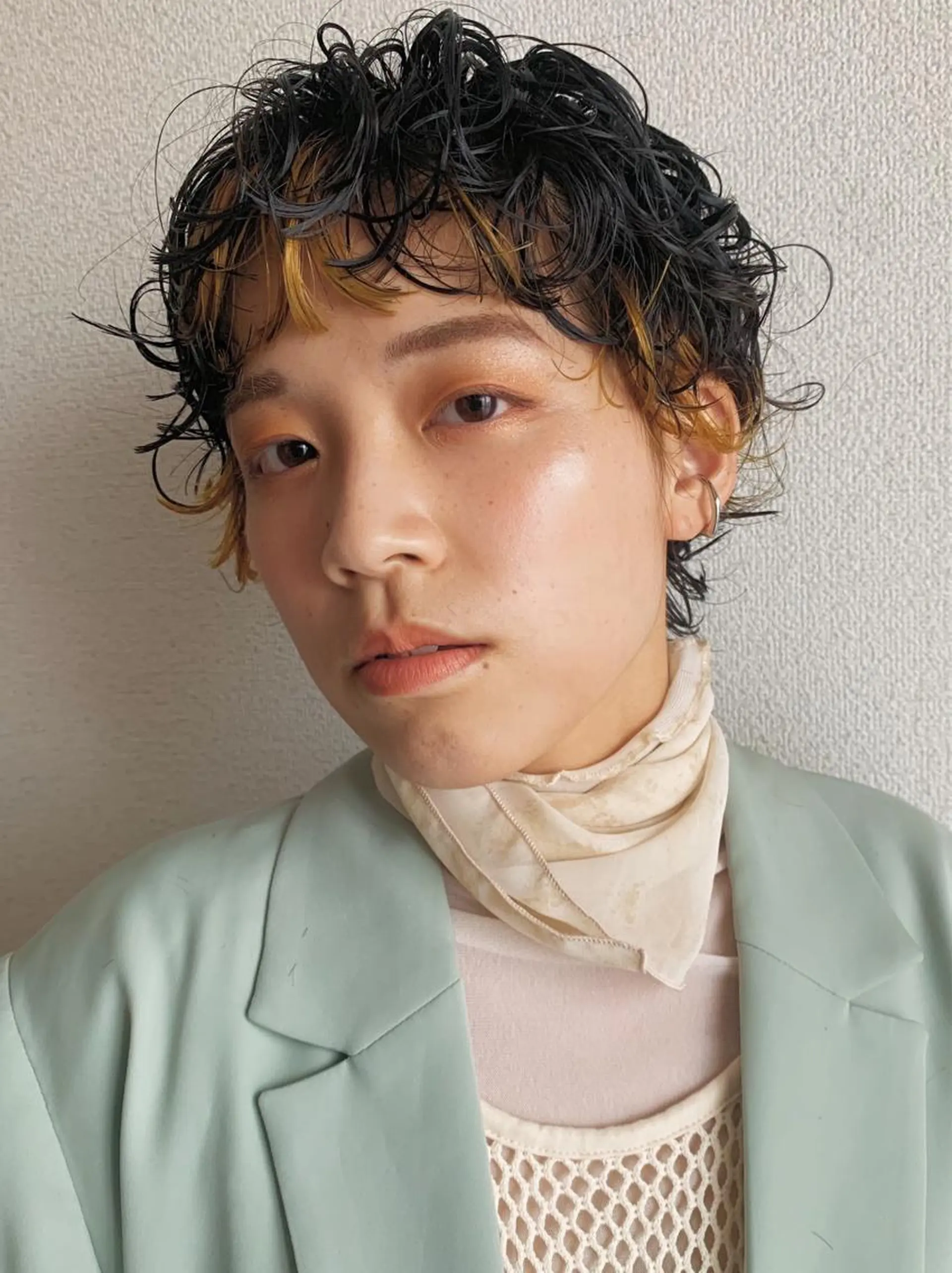 ショート カラー パーマ デザインカラー 湯川 未咲希のヘアスタイル