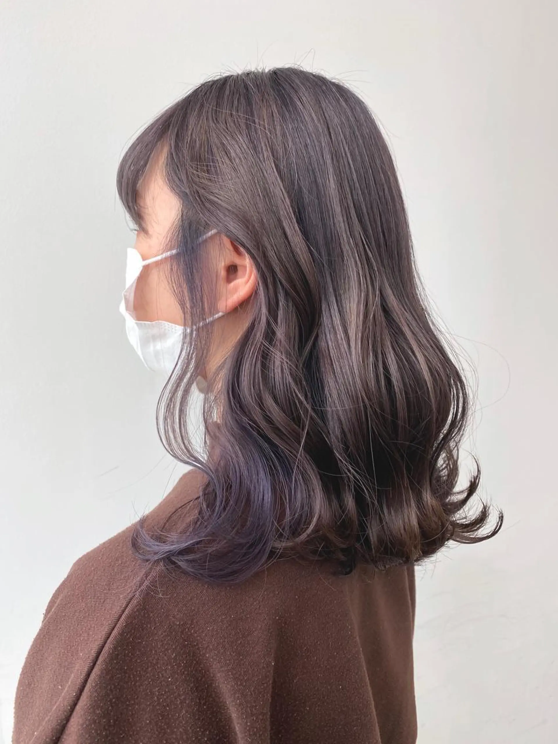 ミディアム カラー グレージュ インナーカラー ラベンダーカラー ラベンダーグレージュ ラベンダーグレー momo所属・メンズヘアメイク 🩵Mayuki🩵のヘアスタイル