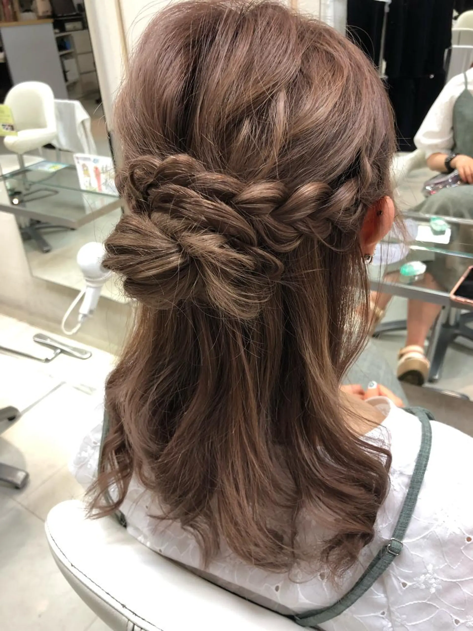 ヘアアレンジ ハーフアップ 阿部 美咲のヘアスタイル