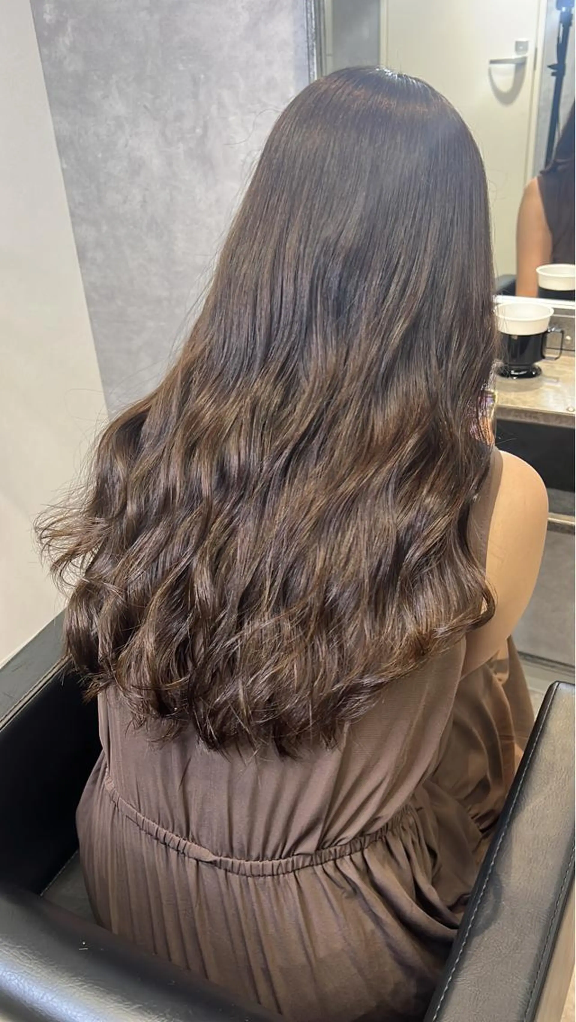 セミロング カラー mimiiy梅田 中崎町ハイトーンのヘアスタイル