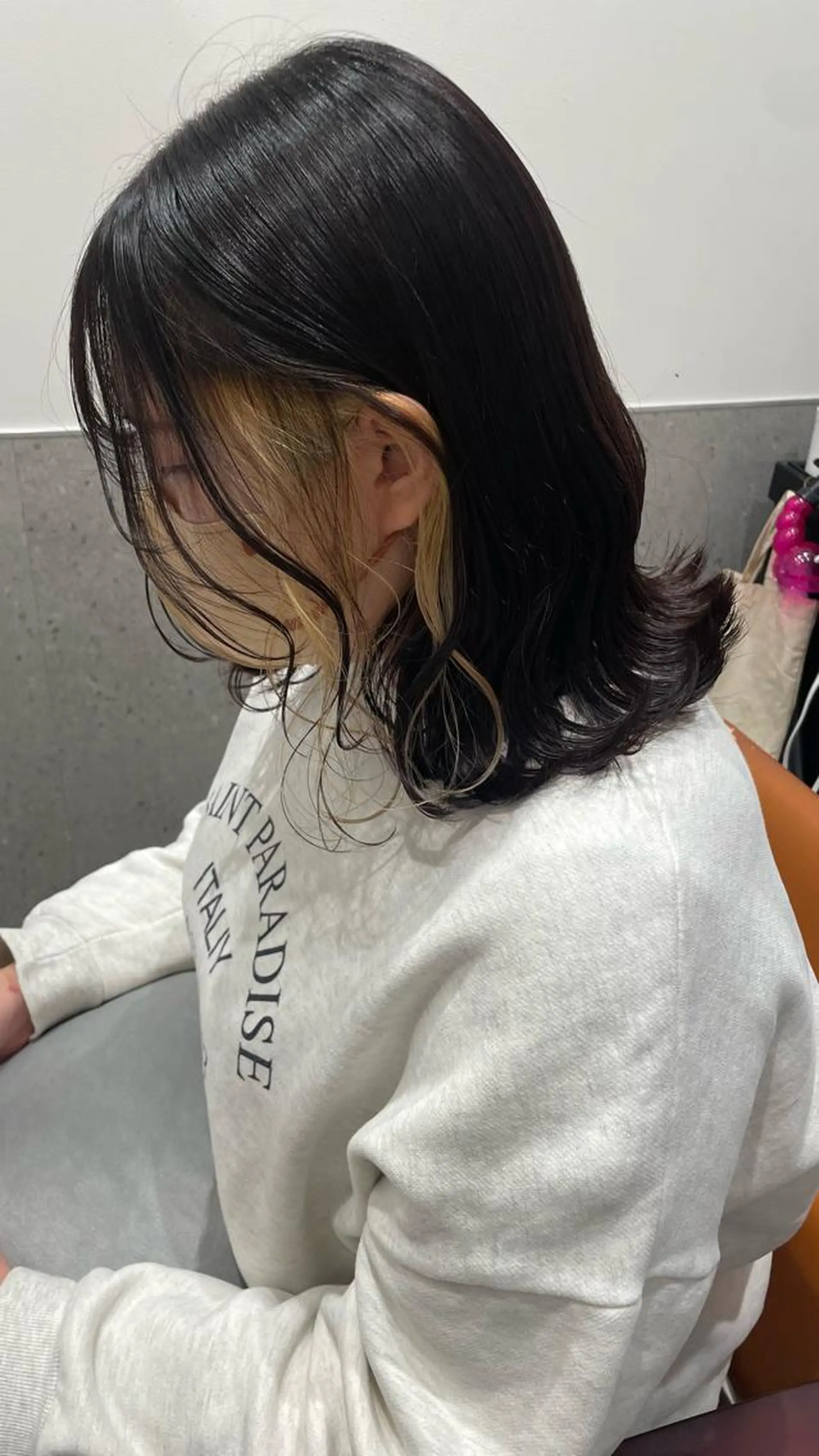 ミディアム カラー 大人girly🛋️ 🤍yukakoのヘアスタイル