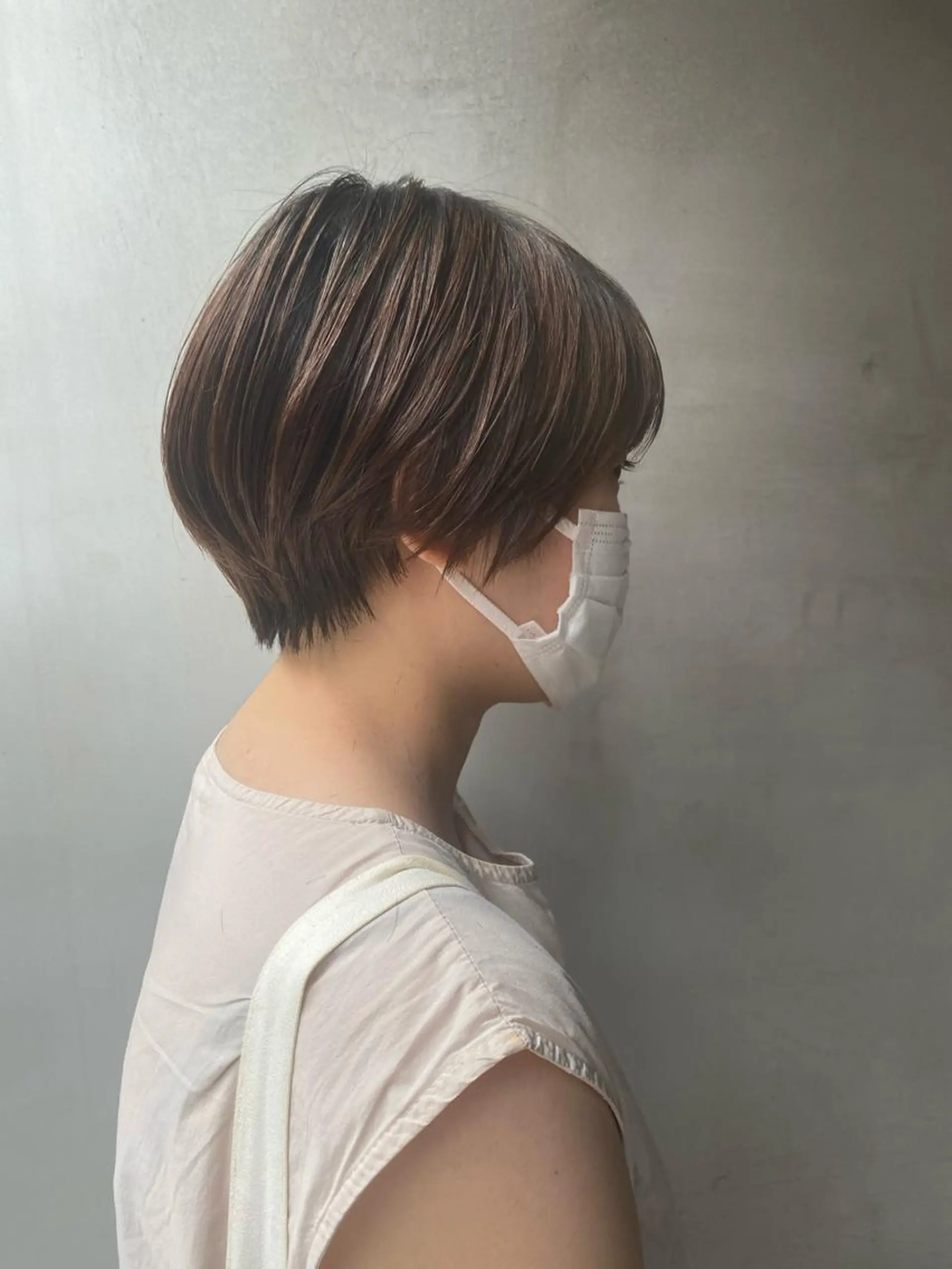 ショート shiori ﾍﾞｰｼﾞｭｶﾗｰのヘアスタイル