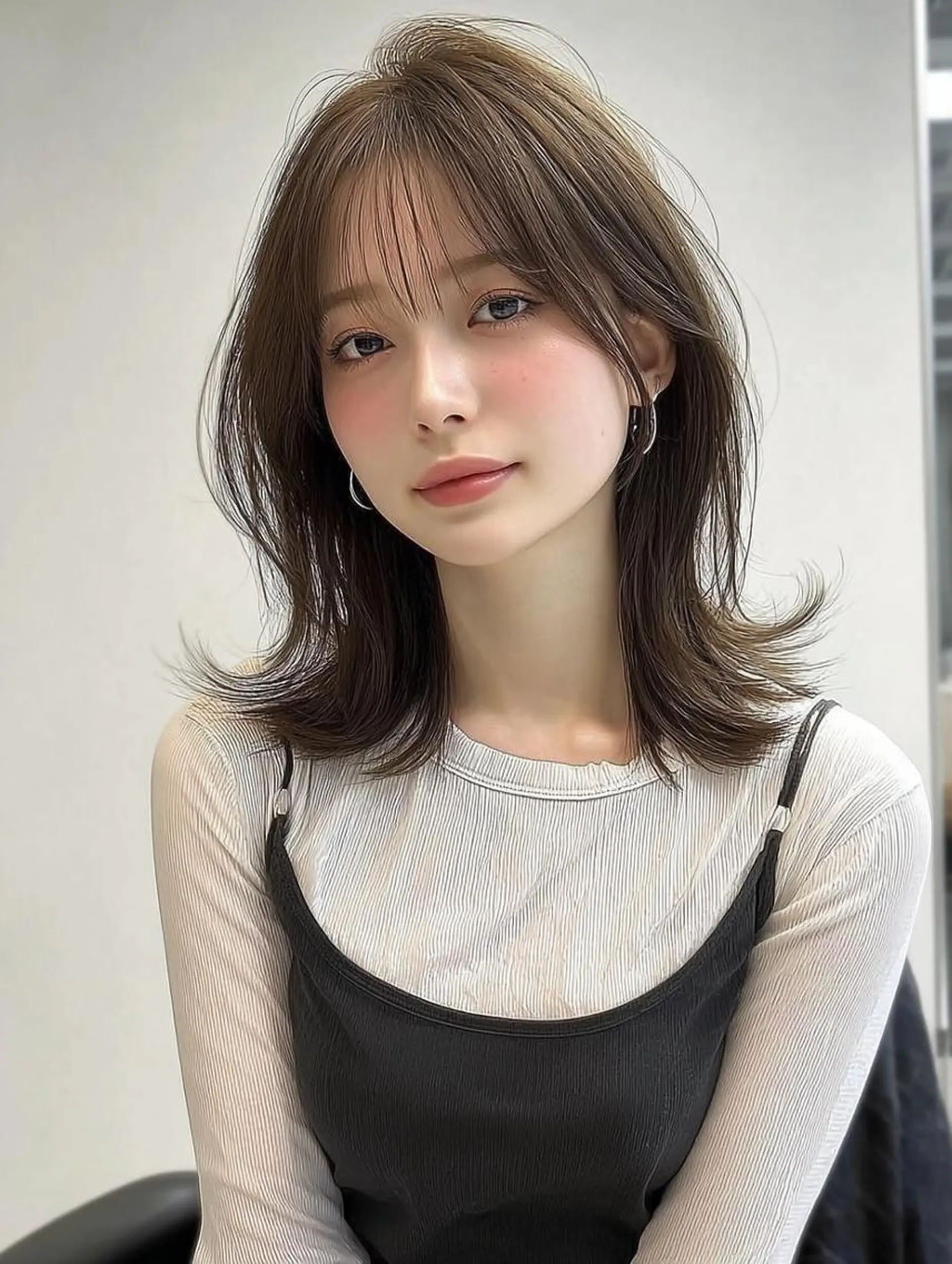 ミディアム カット ヘアカラー 肥後 有紗のヘアスタイル