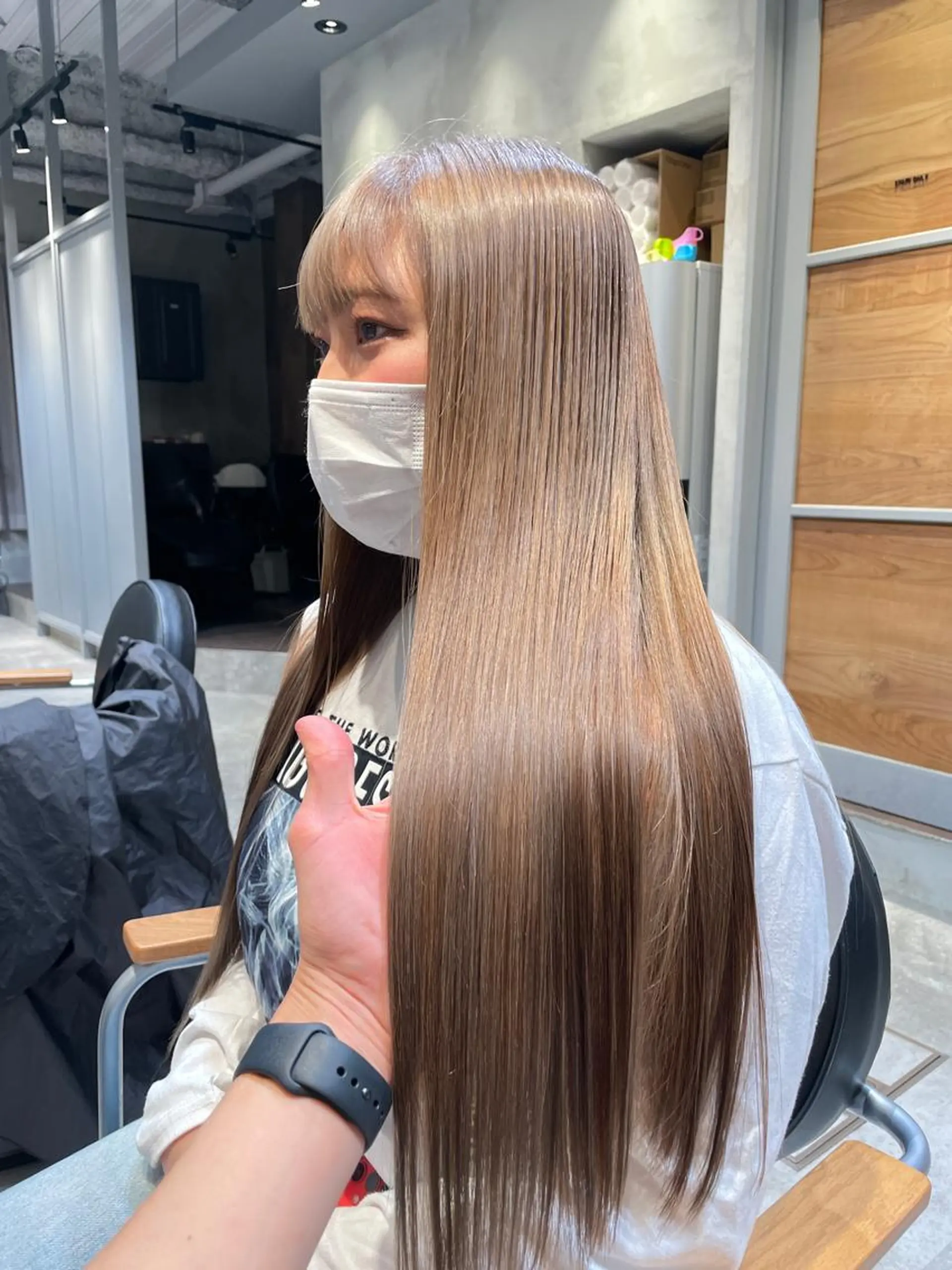 ロング カラー ベージュカラー ミルクティーベージュ ハイトーン×髪質改善 KENTAのヘアスタイル