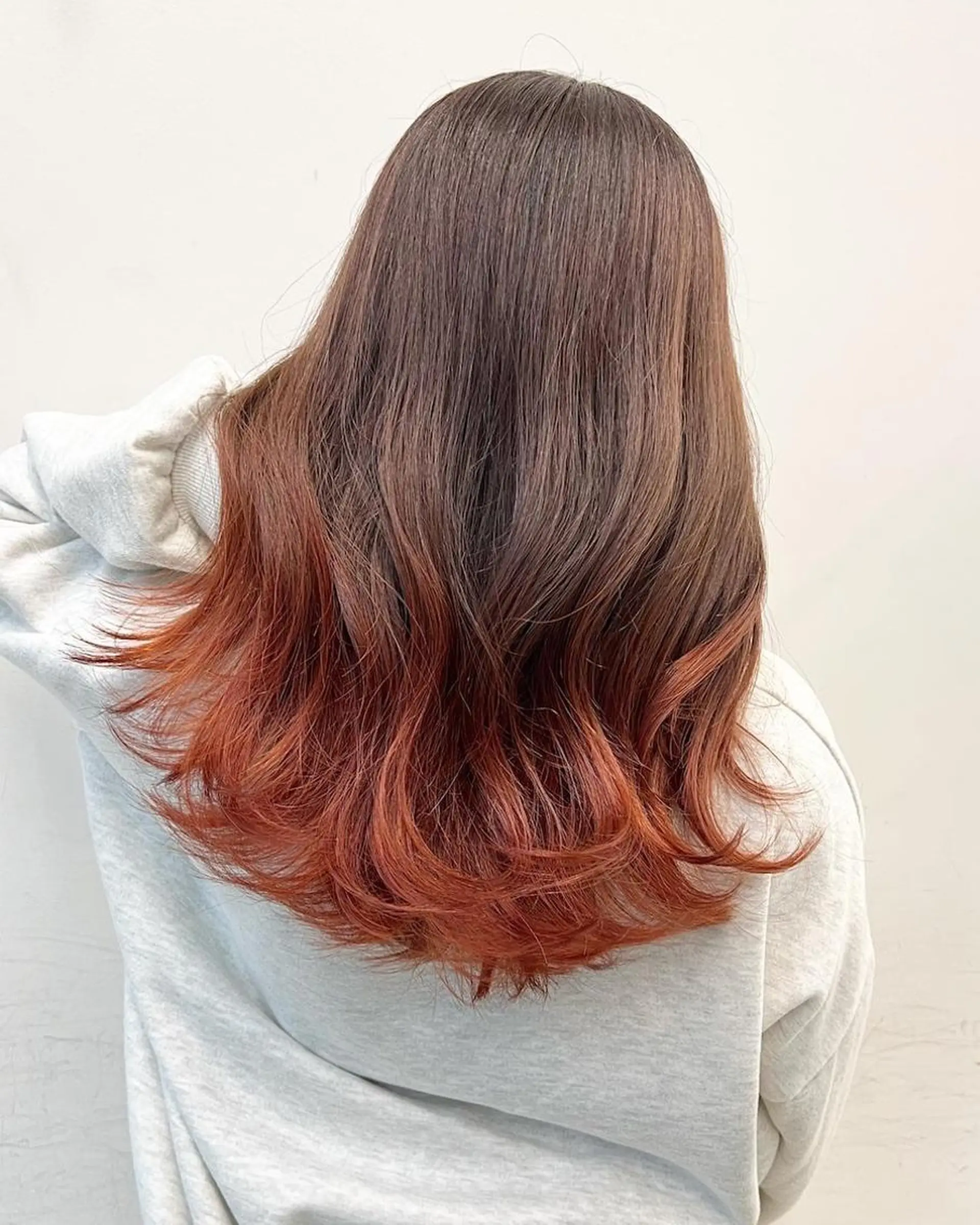 セミロング カラー アディクシーカラー アッシュ ブルーカラー ダークアッシュ グレージュ 【公式】amble luxe 中野のヘアスタイル